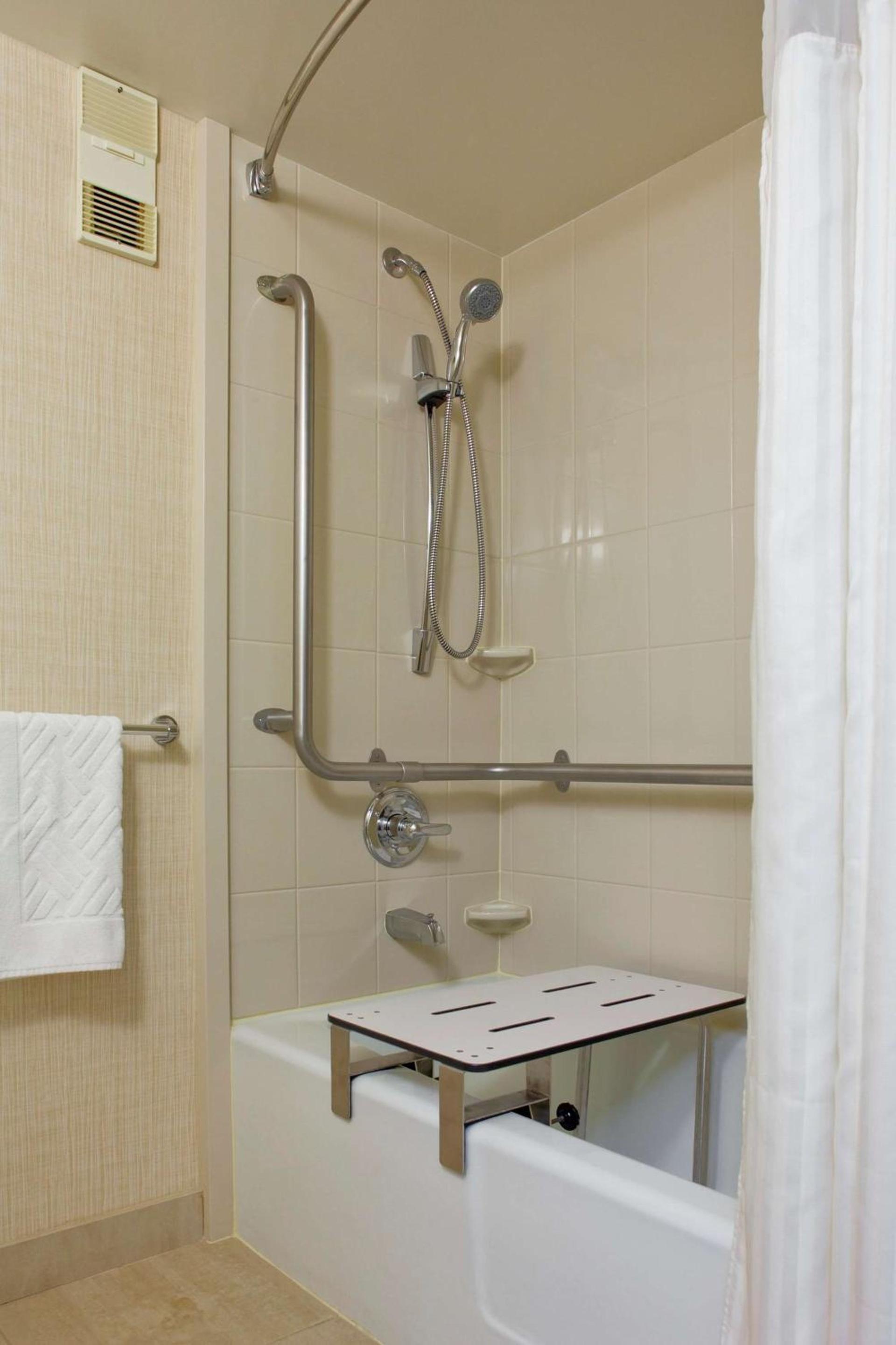 DoubleTree by Hilton Denver Tech photo 36