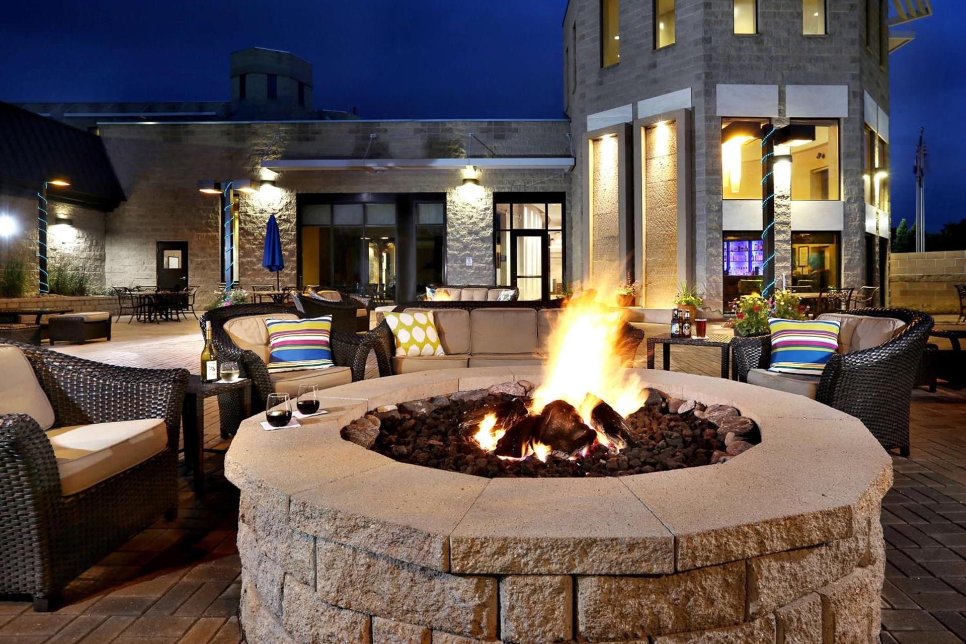 DoubleTree by Hilton Hotel Denver - Thornton photo 3