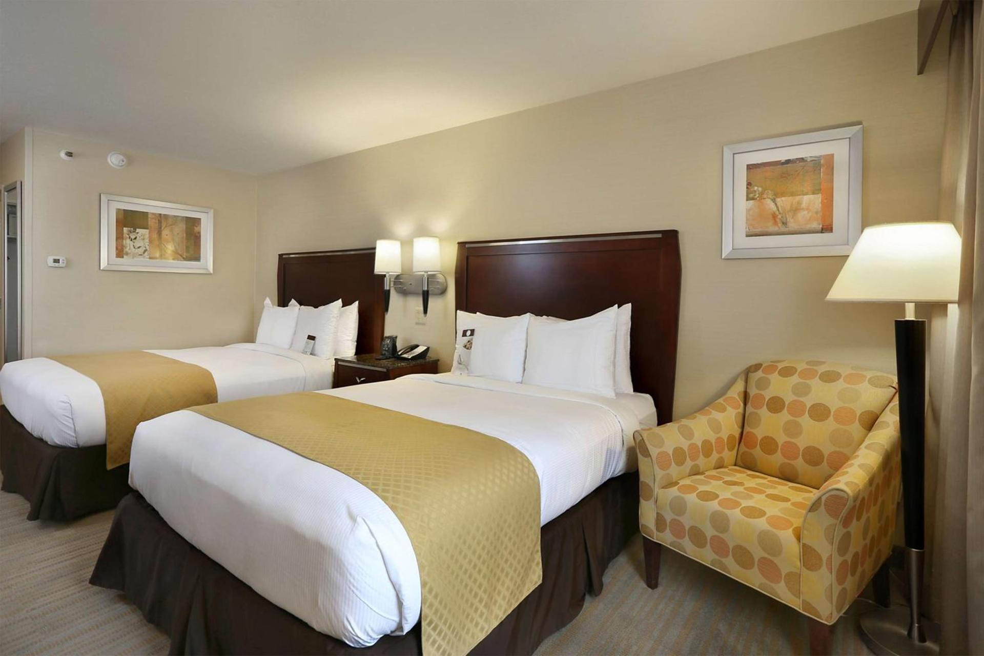 DoubleTree by Hilton Hotel Denver - Thornton photo 13