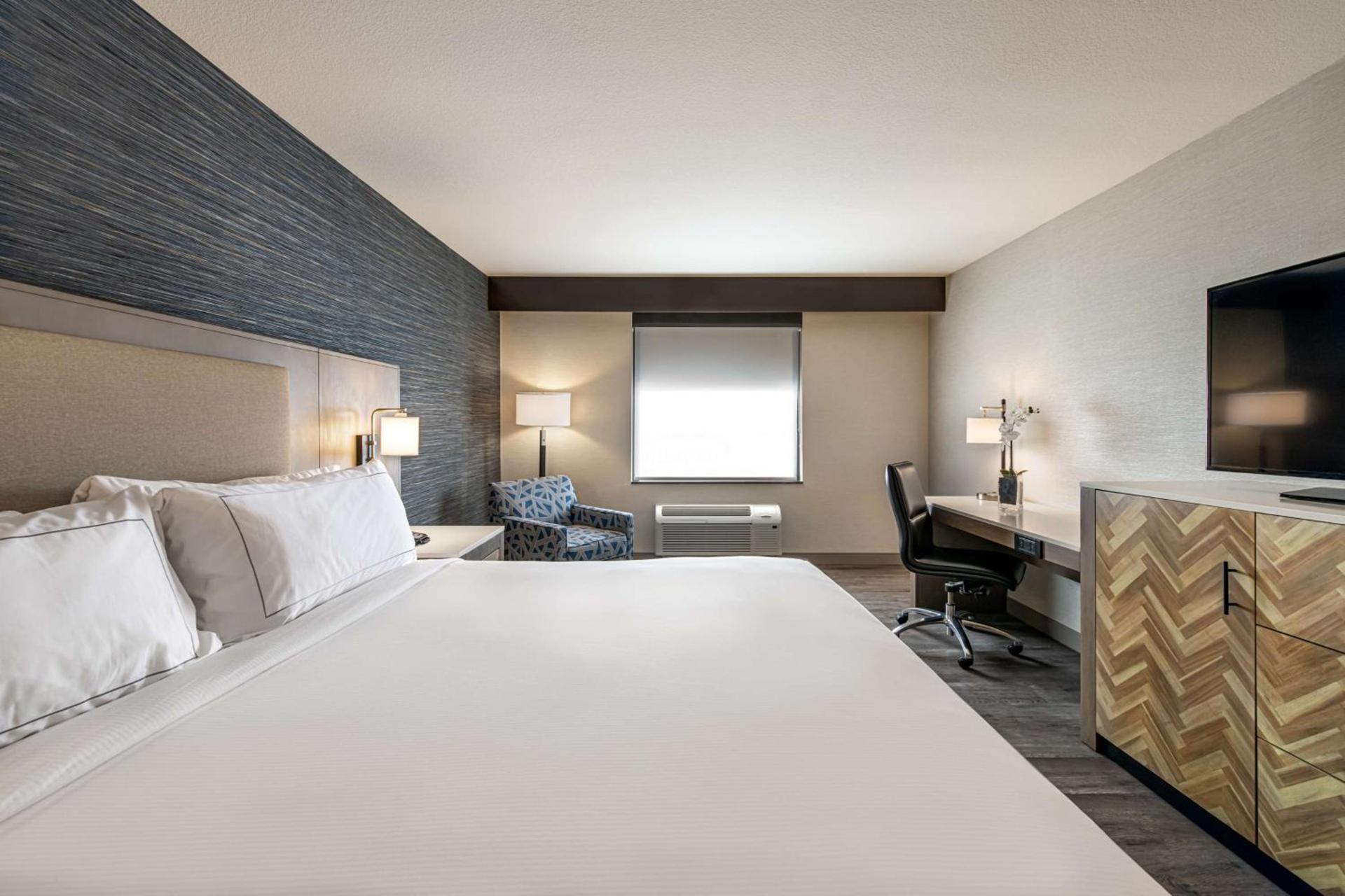 DoubleTree by Hilton Hotel Denver - Thornton photo 19