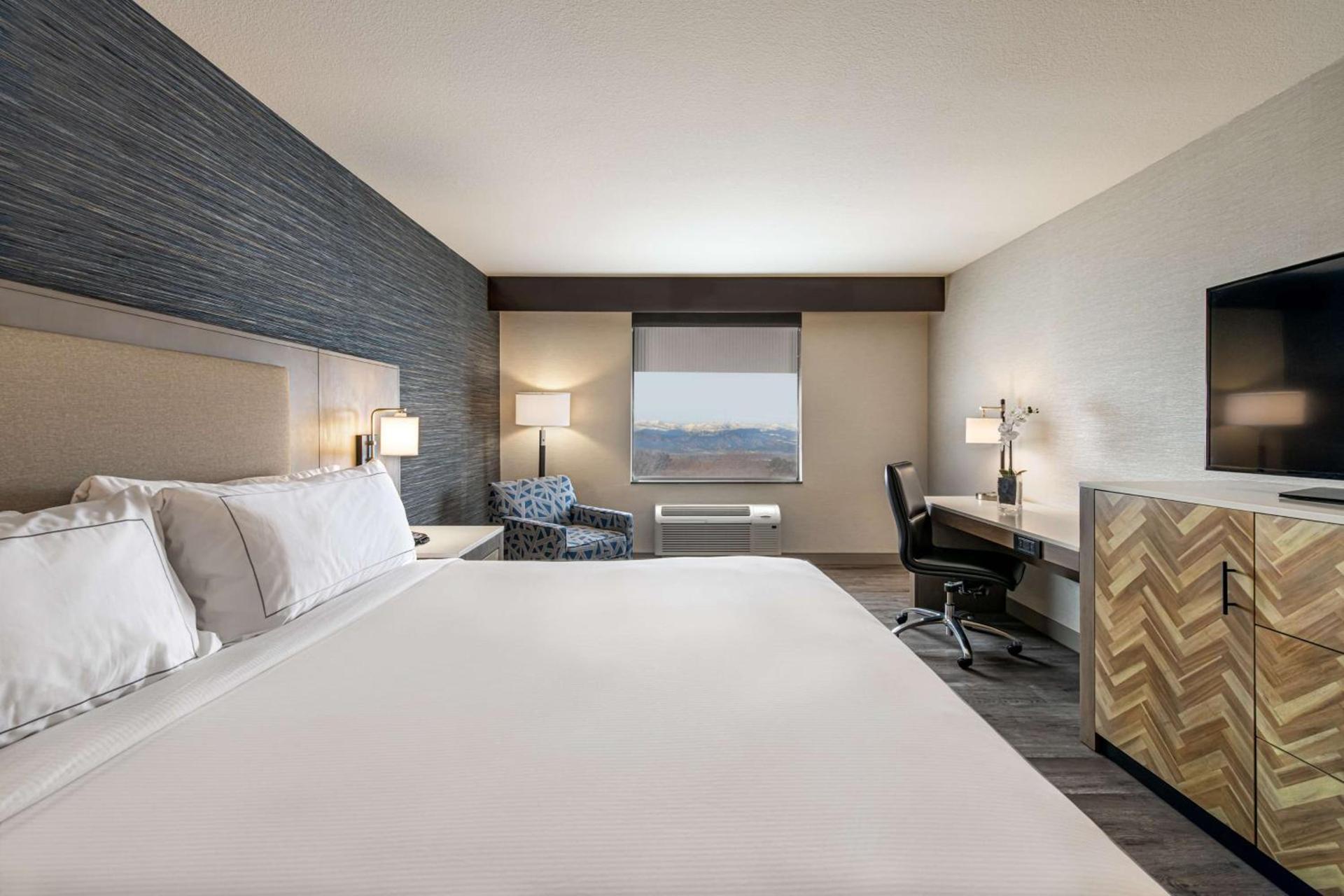 DoubleTree by Hilton Hotel Denver - Thornton photo 21
