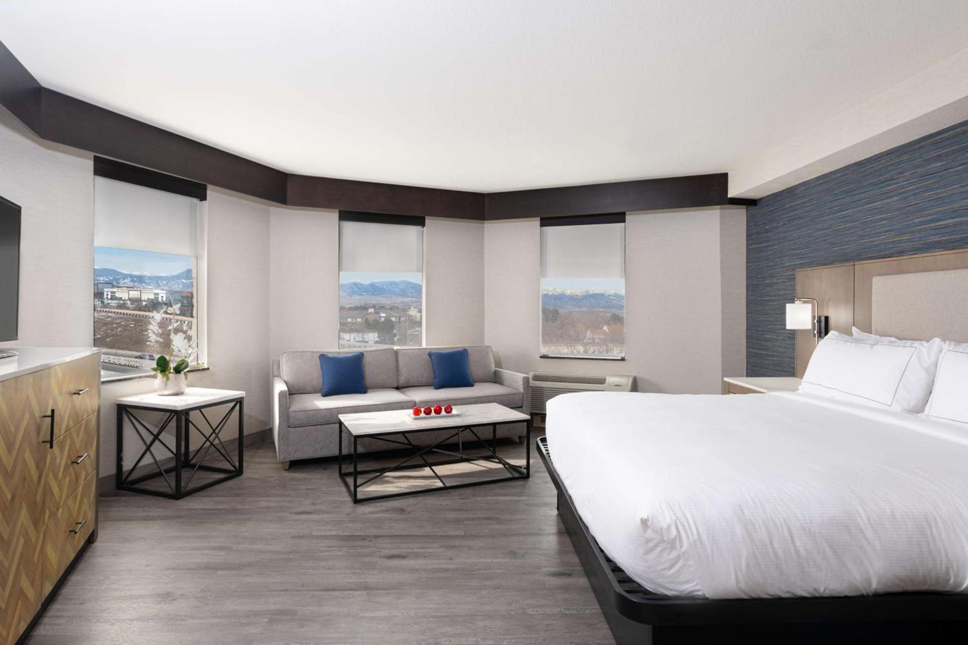DoubleTree by Hilton Hotel Denver - Thornton photo 27