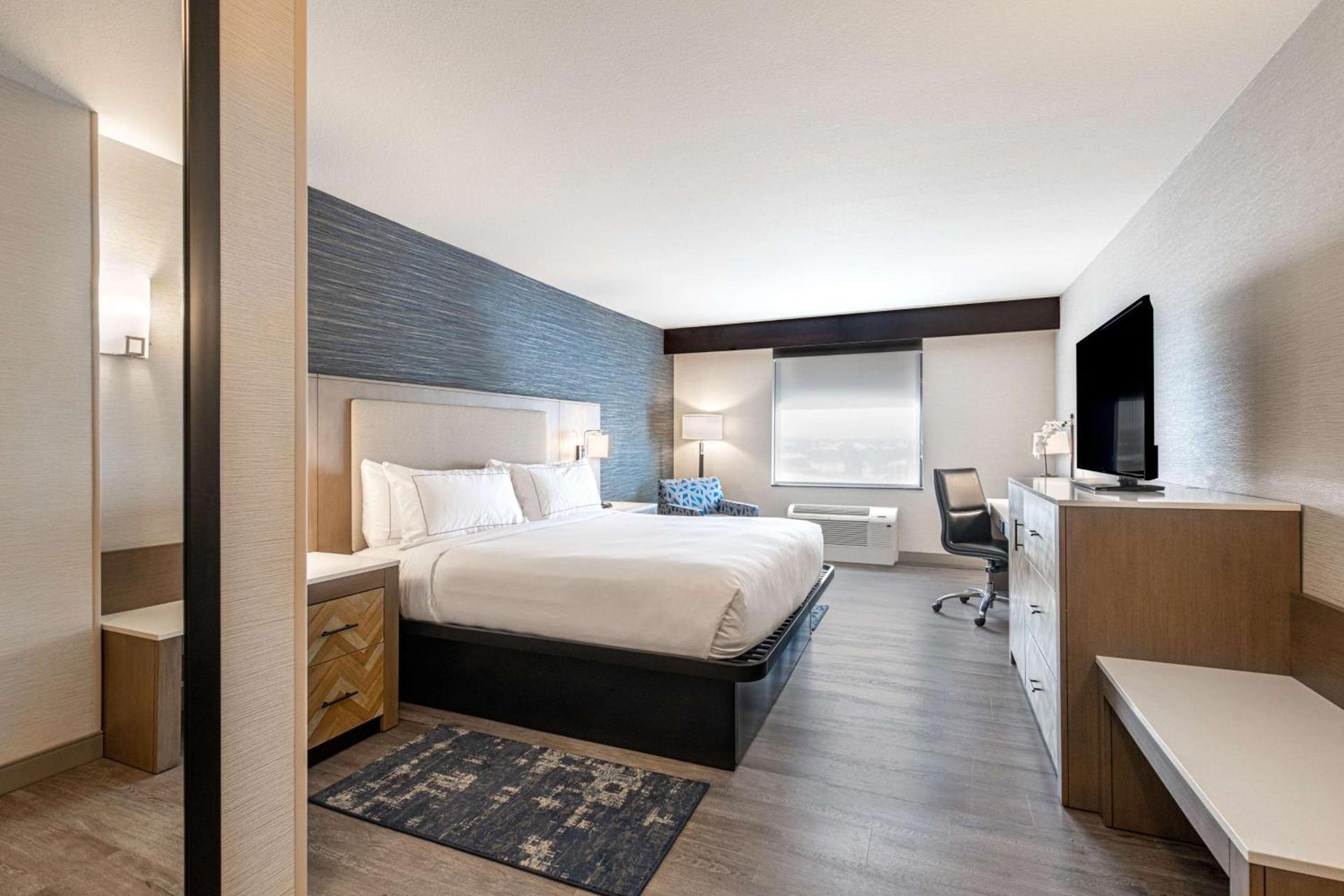 DoubleTree by Hilton Hotel Denver - Thornton photo 29