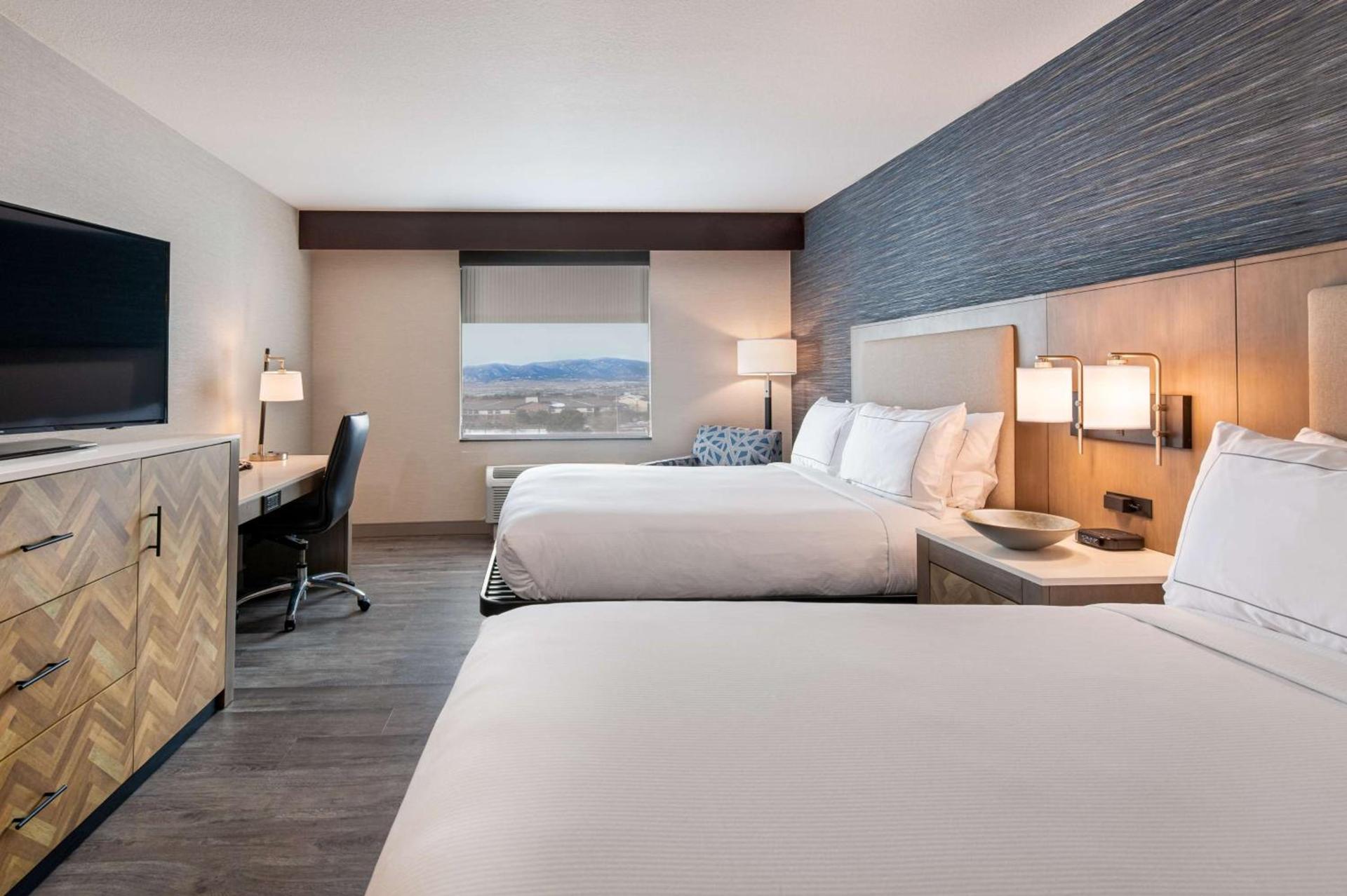 DoubleTree by Hilton Hotel Denver - Thornton photo 33