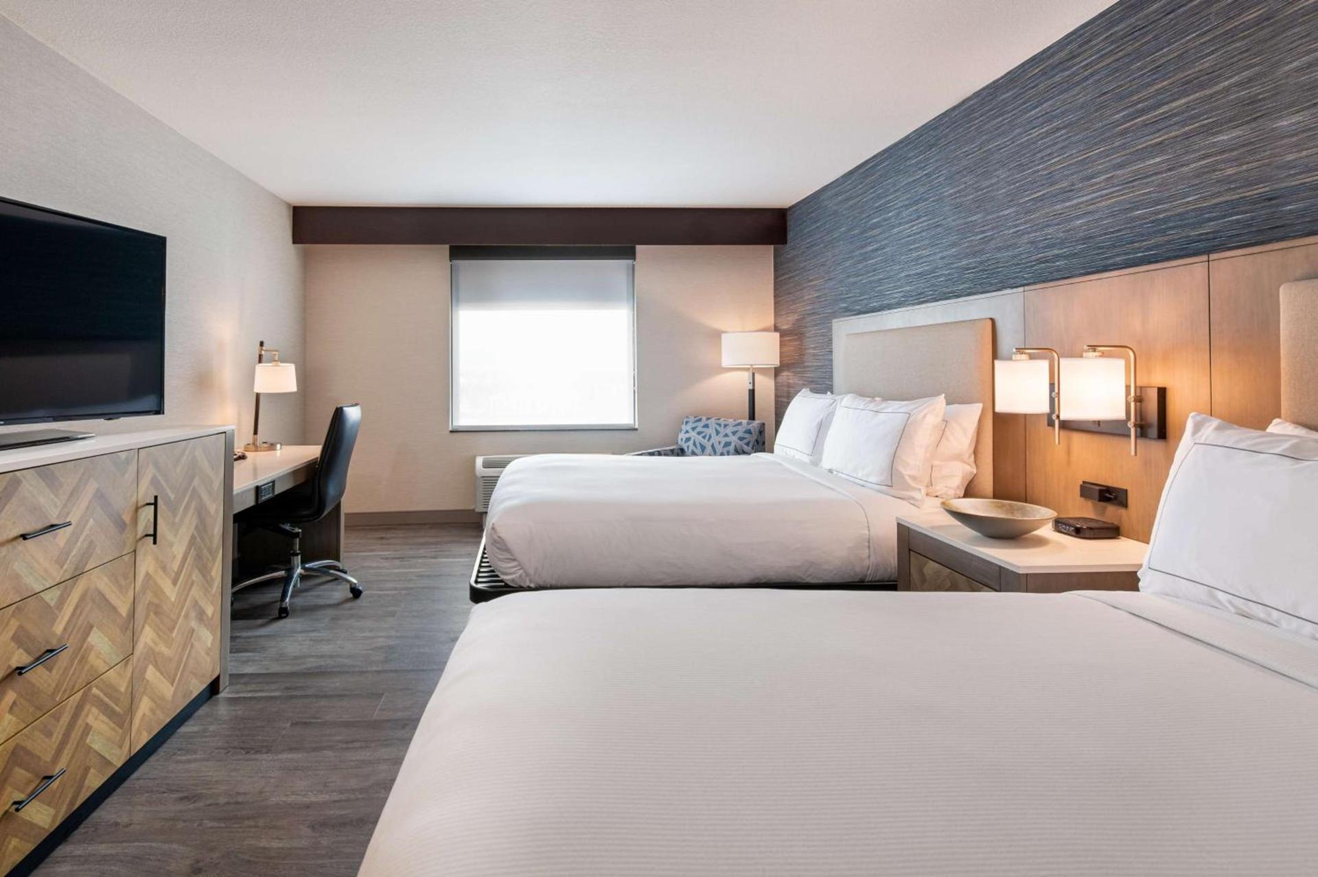 DoubleTree by Hilton Hotel Denver - Thornton photo 34