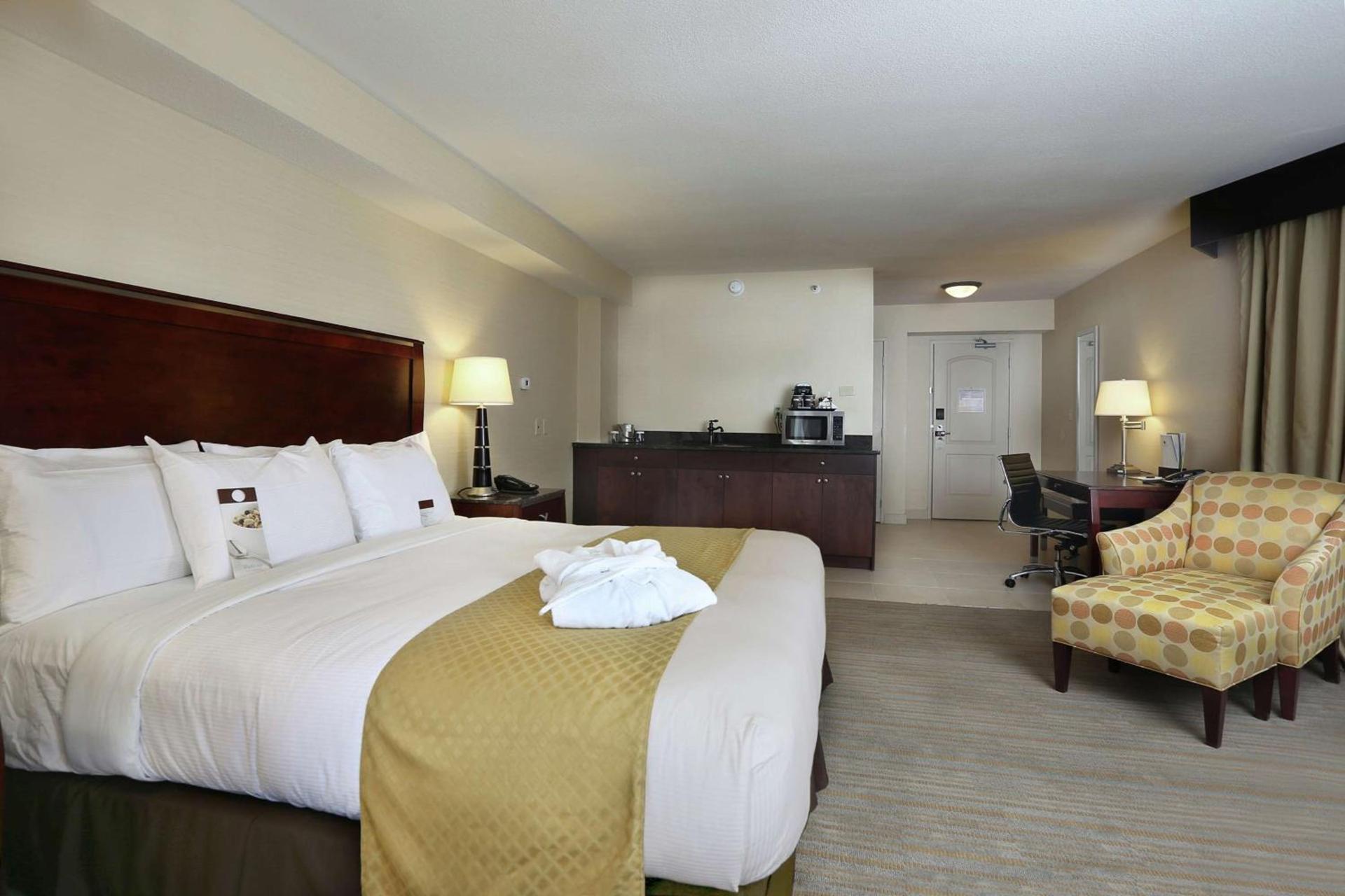 DoubleTree by Hilton Hotel Denver - Thornton photo 46