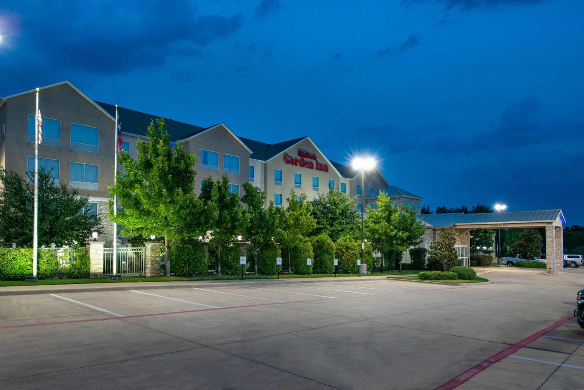 Hilton Garden Inn Denton photo 3