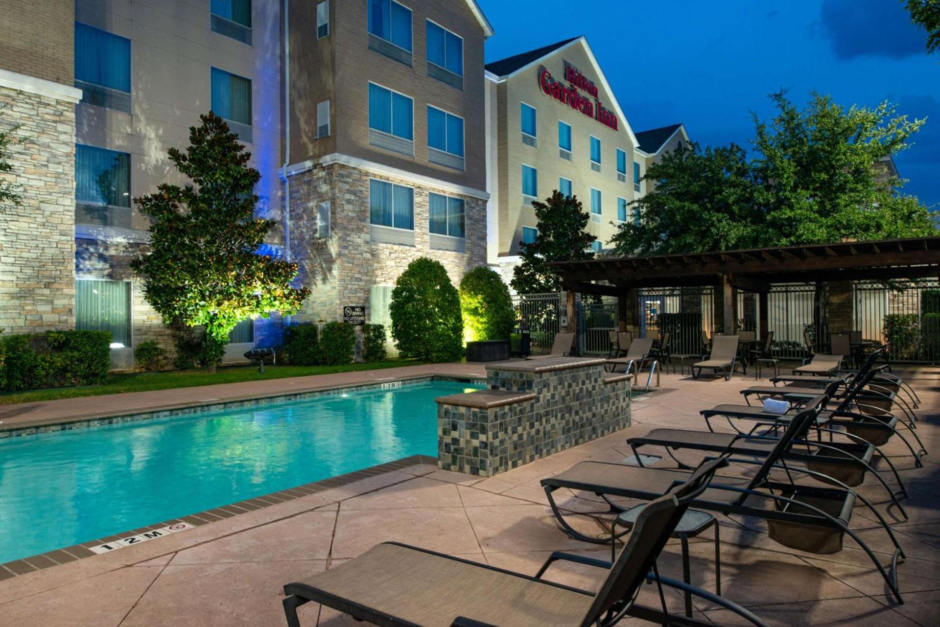 Hilton Garden Inn Denton photo 11