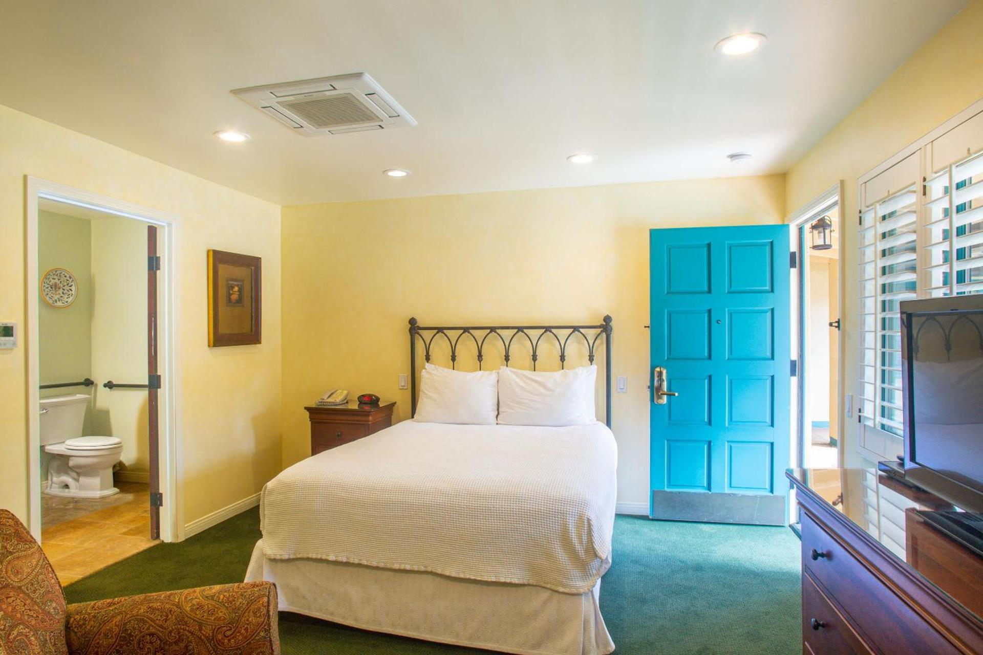 Castillo Inn at the Beach photo 15