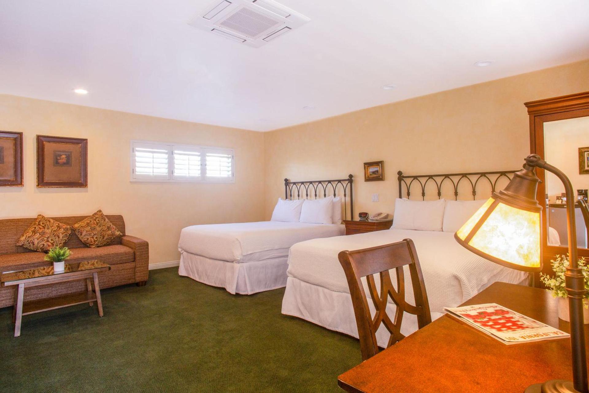 Castillo Inn at the Beach photo 7