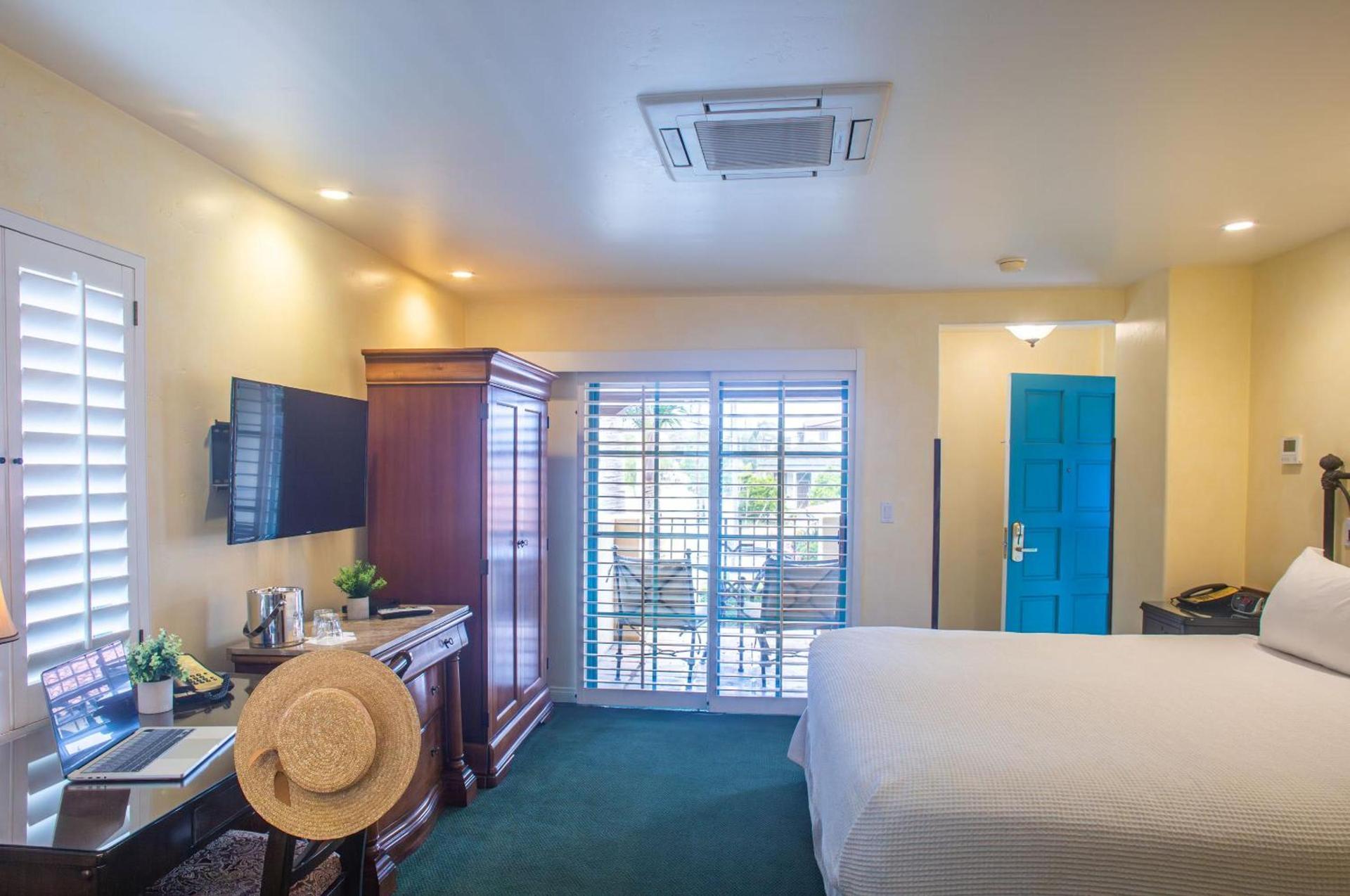 Castillo Inn at the Beach photo 3