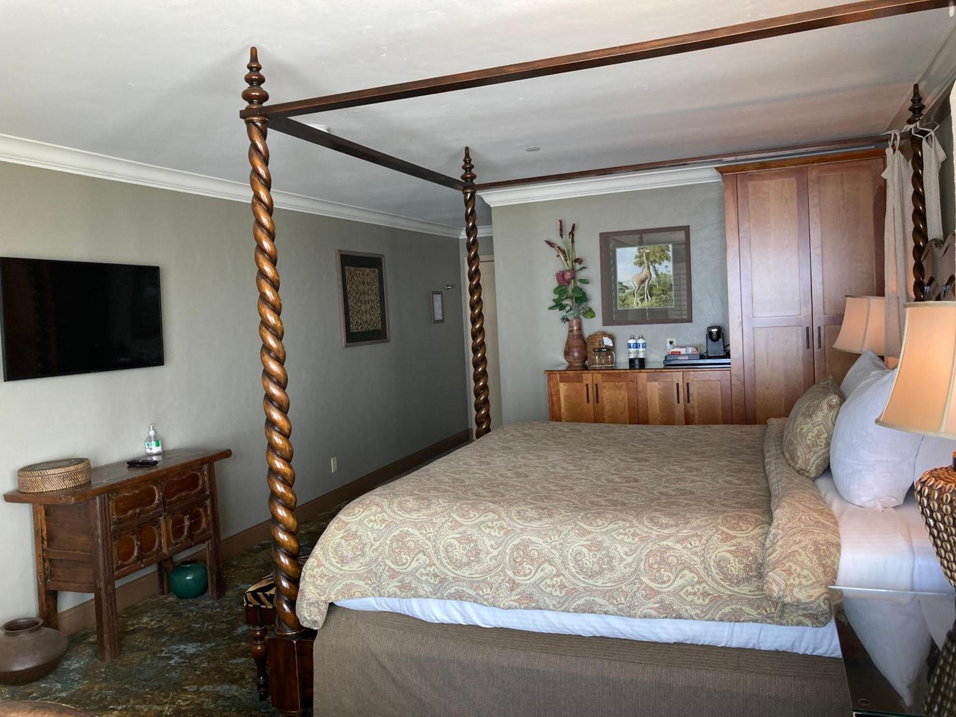 Blue Dolphin Inn photo 30