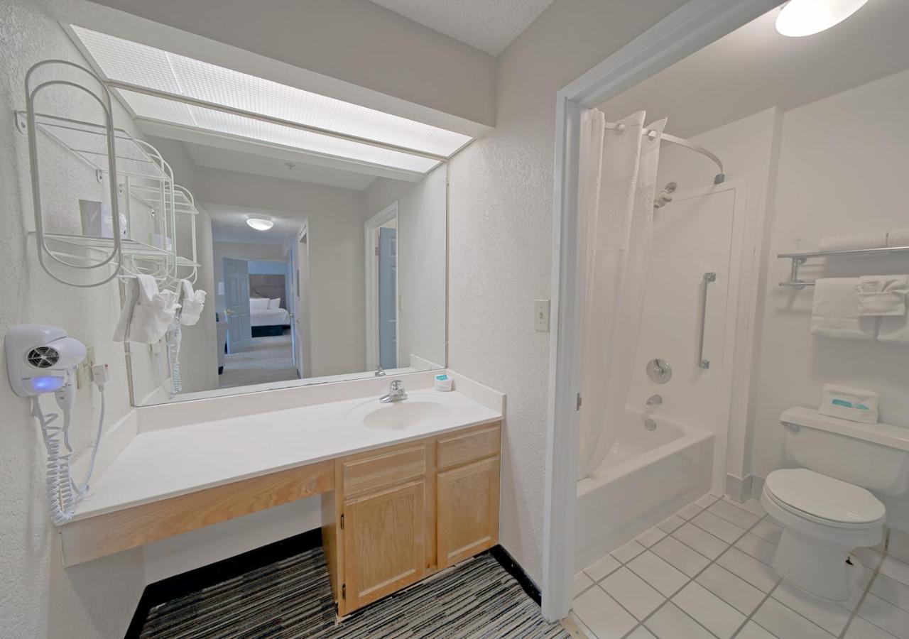 All Season Suites photo 48