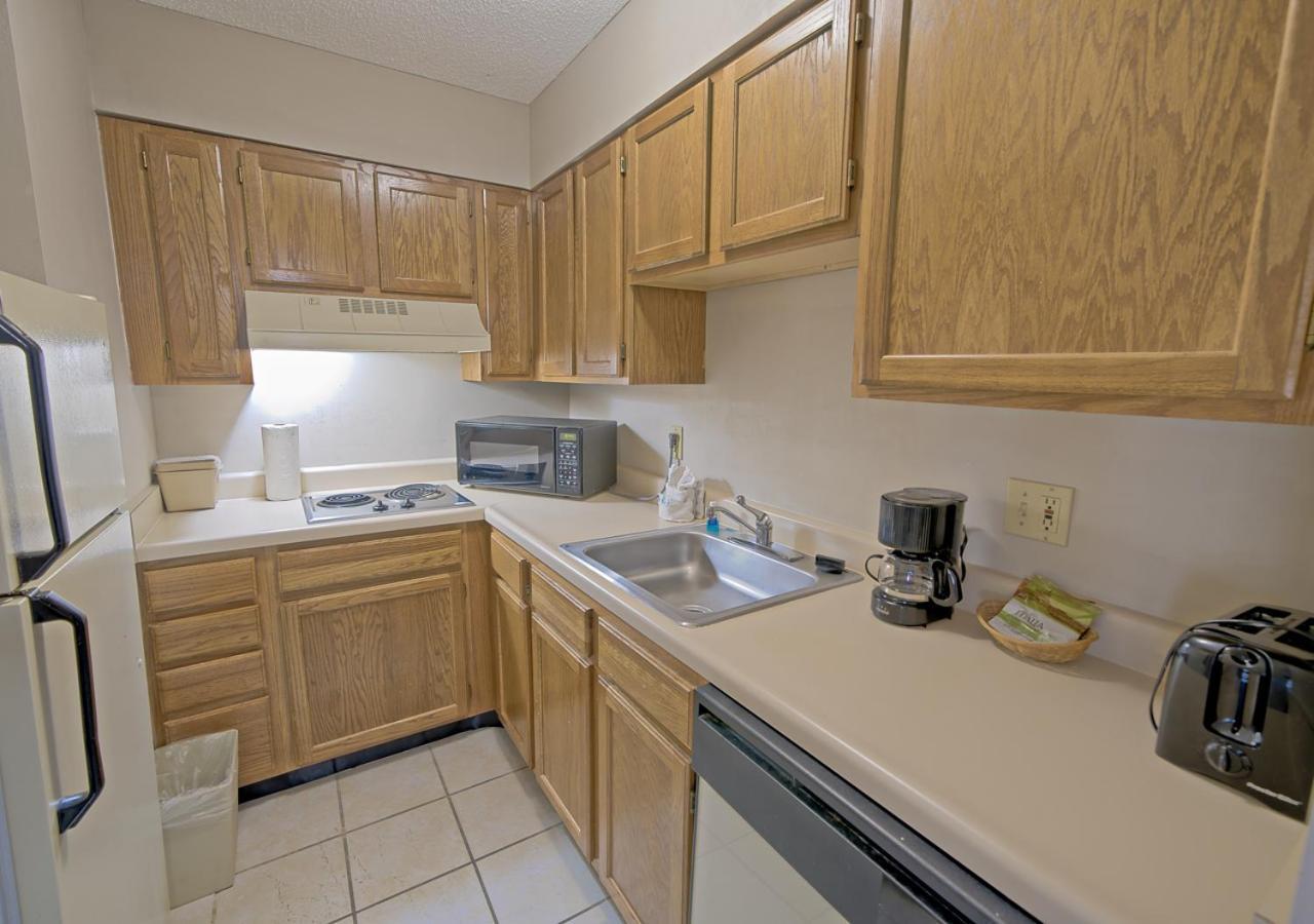 All Season Suites photo 53