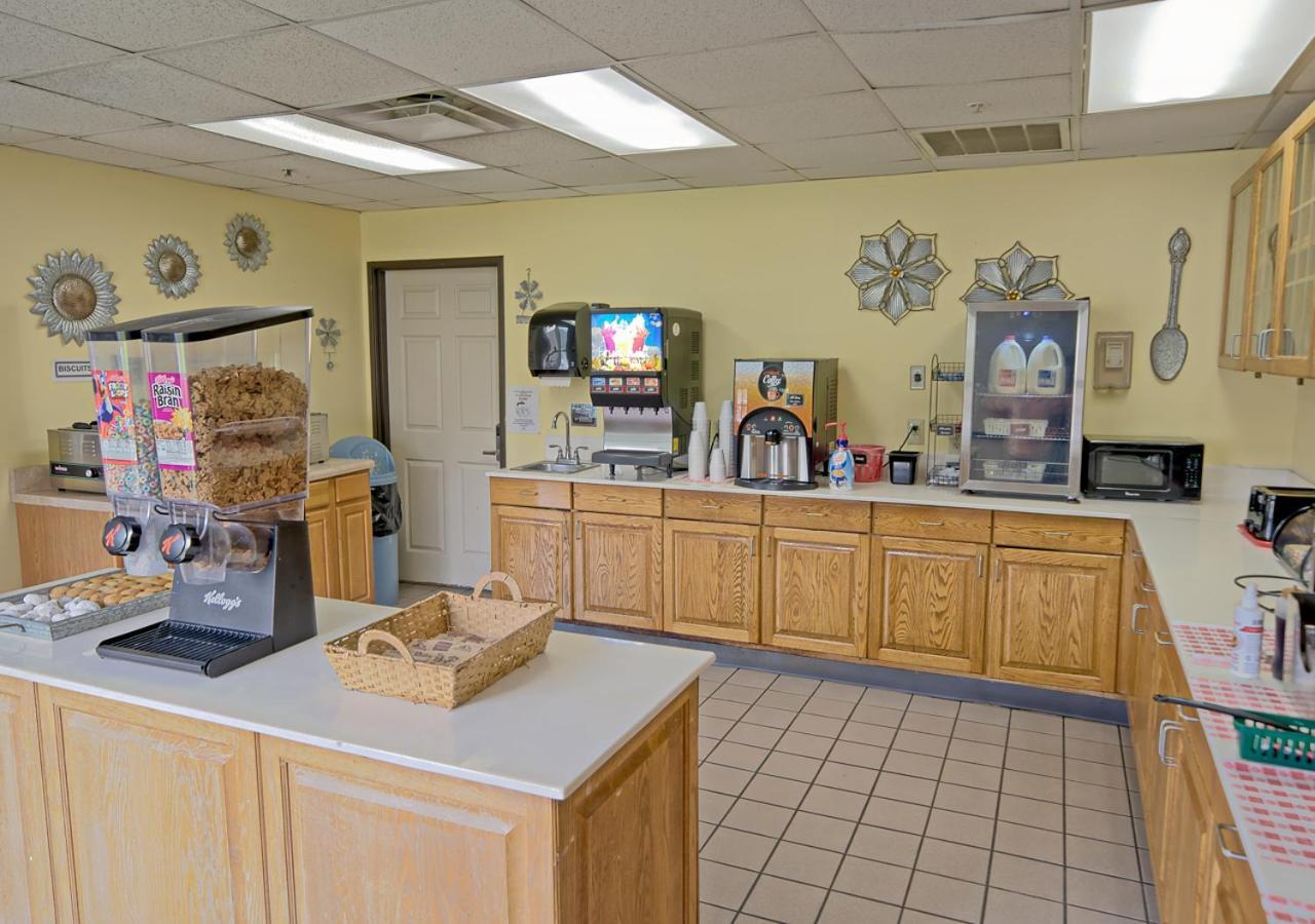 All Season Suites photo 57