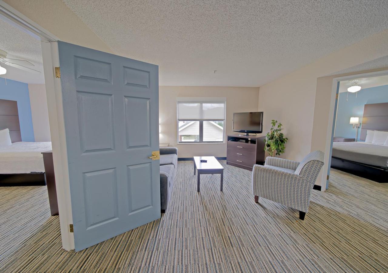 All Season Suites photo 55