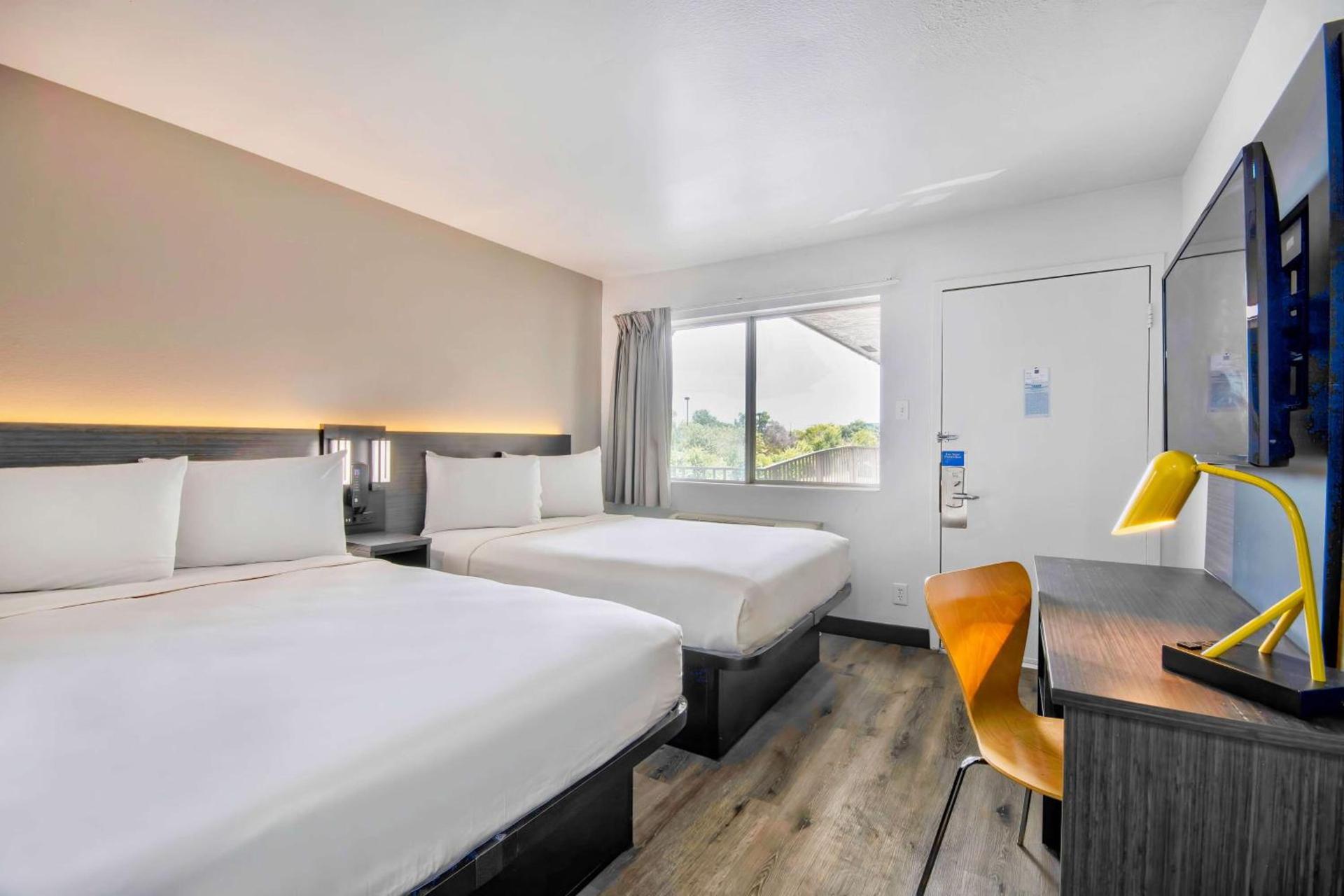 Motel 6-Austin, TX - North photo 6