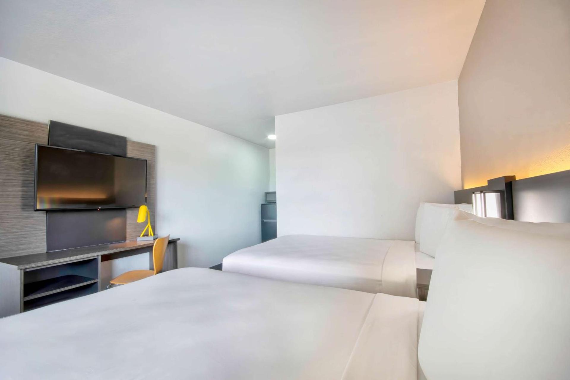 Motel 6-Austin, TX - North photo 8