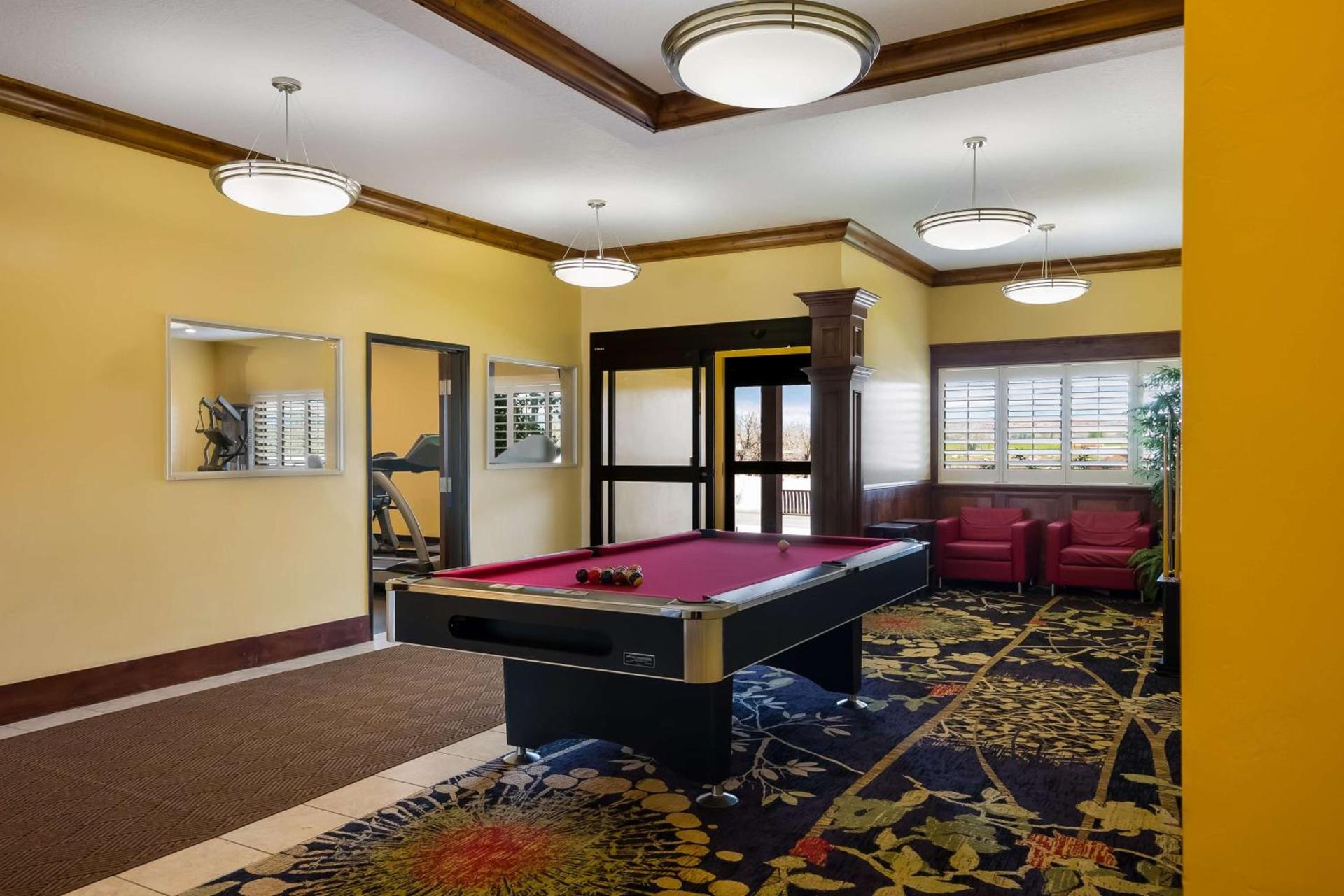Best Western Plus Landmark Hotel photo 8