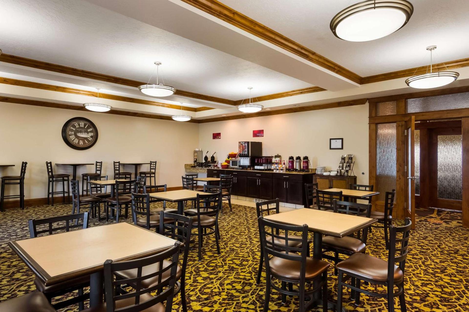 Best Western Plus Landmark Hotel photo 49