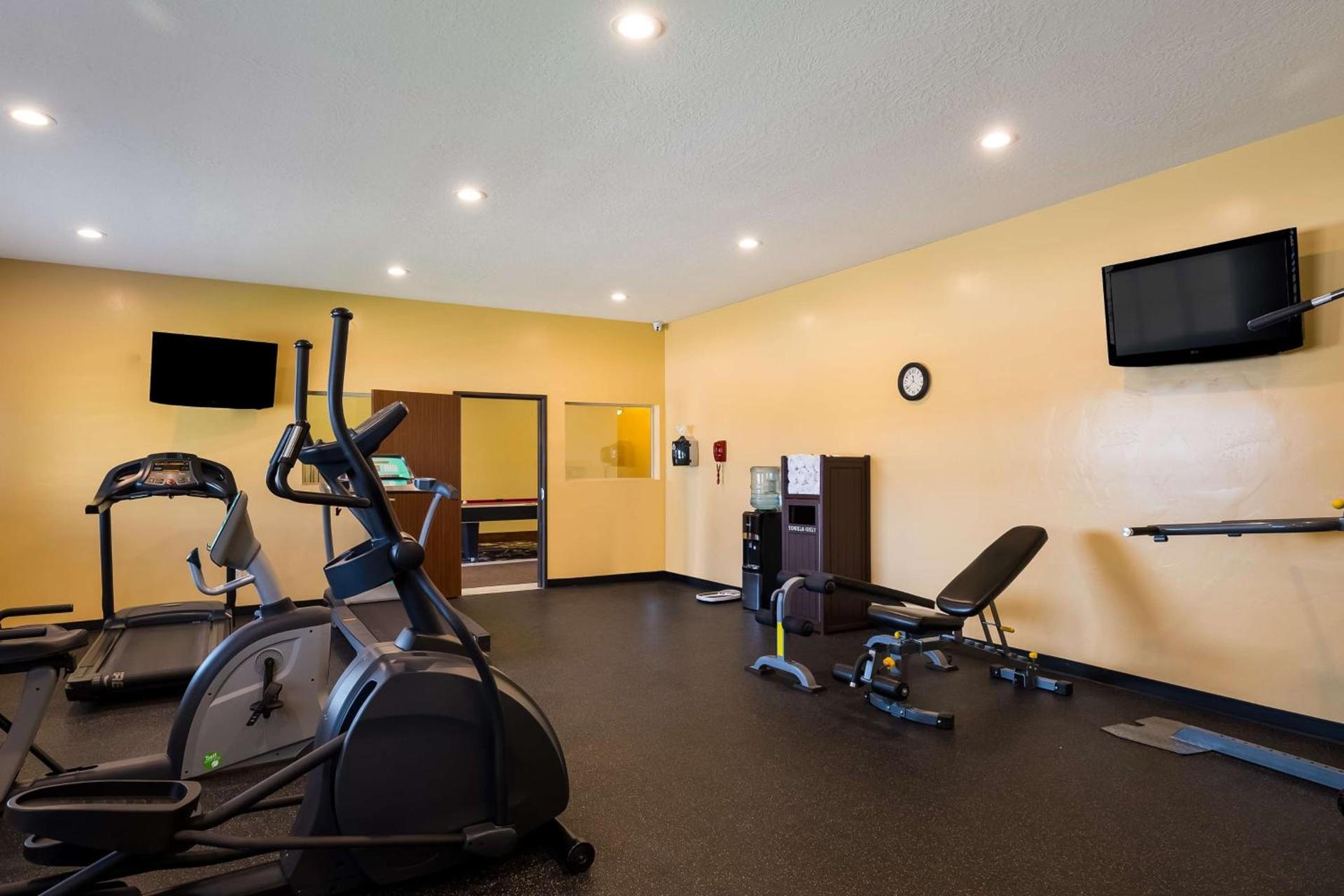 Best Western Plus Landmark Hotel photo 51