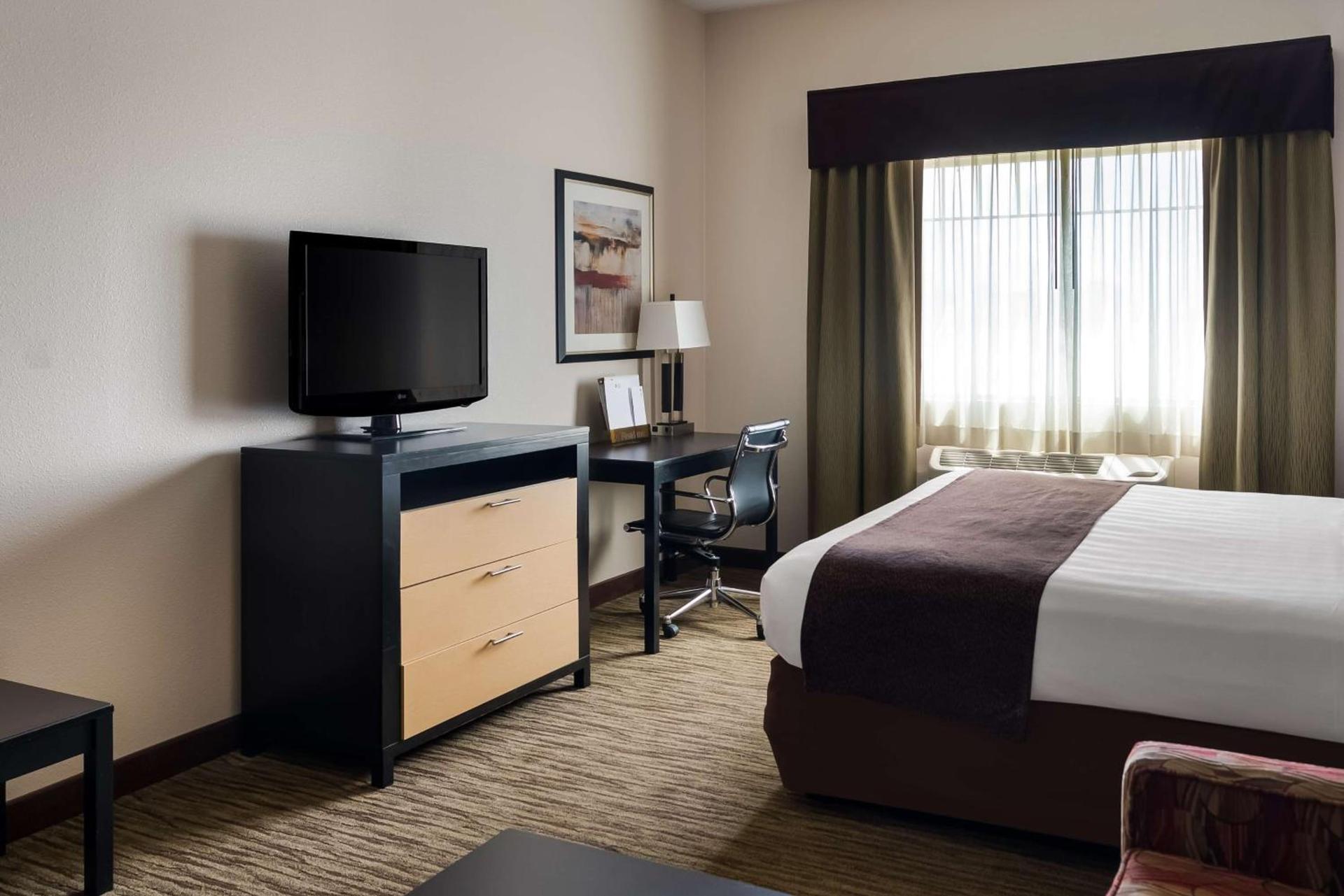Best Western Plus Landmark Hotel photo 12