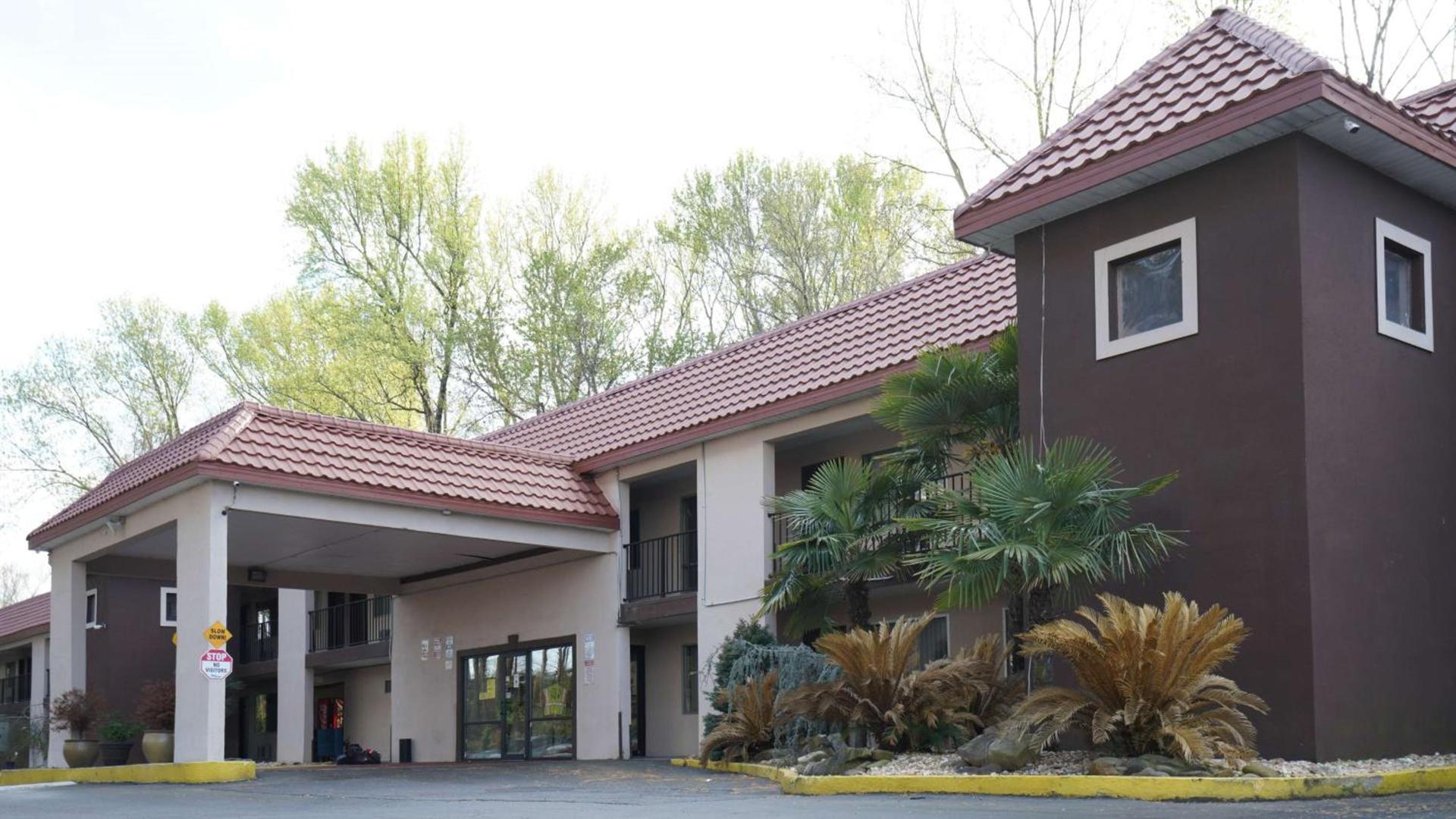 Motel 6 Atlanta GA Atlanta Airport East photo 1