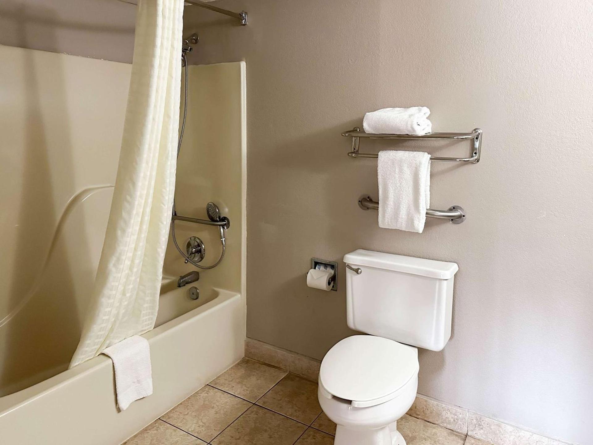 Motel 6 Atlanta GA Atlanta Airport East photo 10