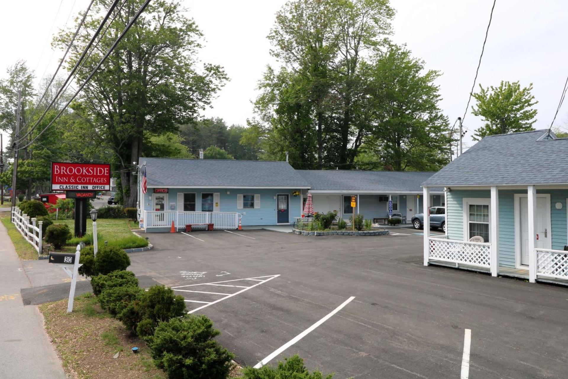 Brookside Inn & Cottages photo 4