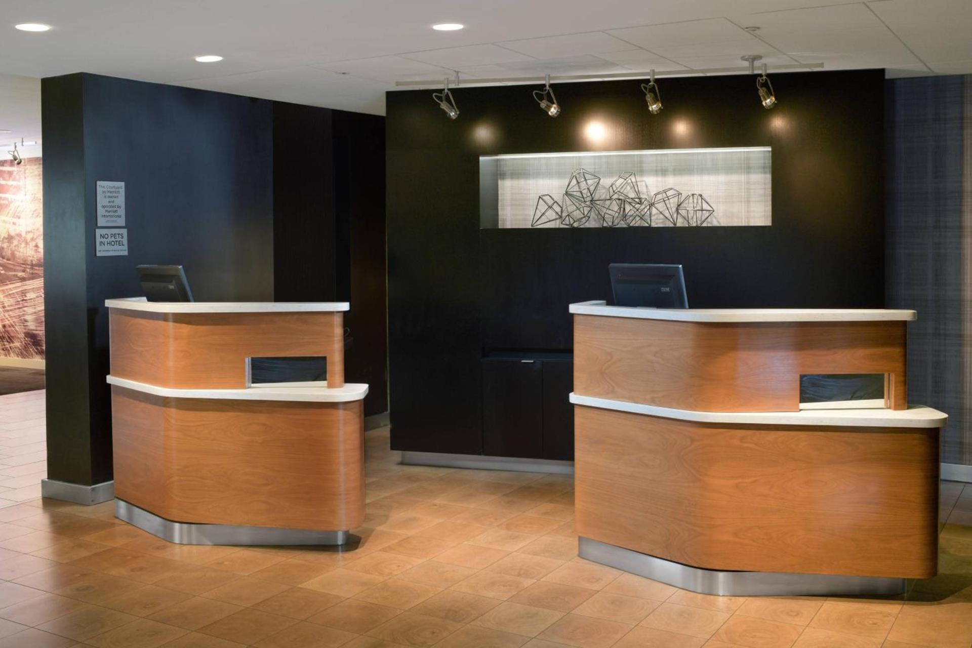 Courtyard by Marriott Albuquerque Airport photo 2