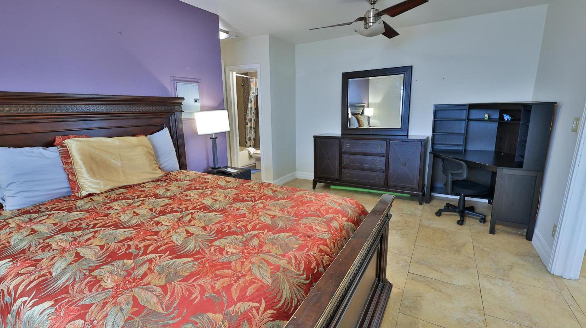 Driftwood Beach Motel photo 24