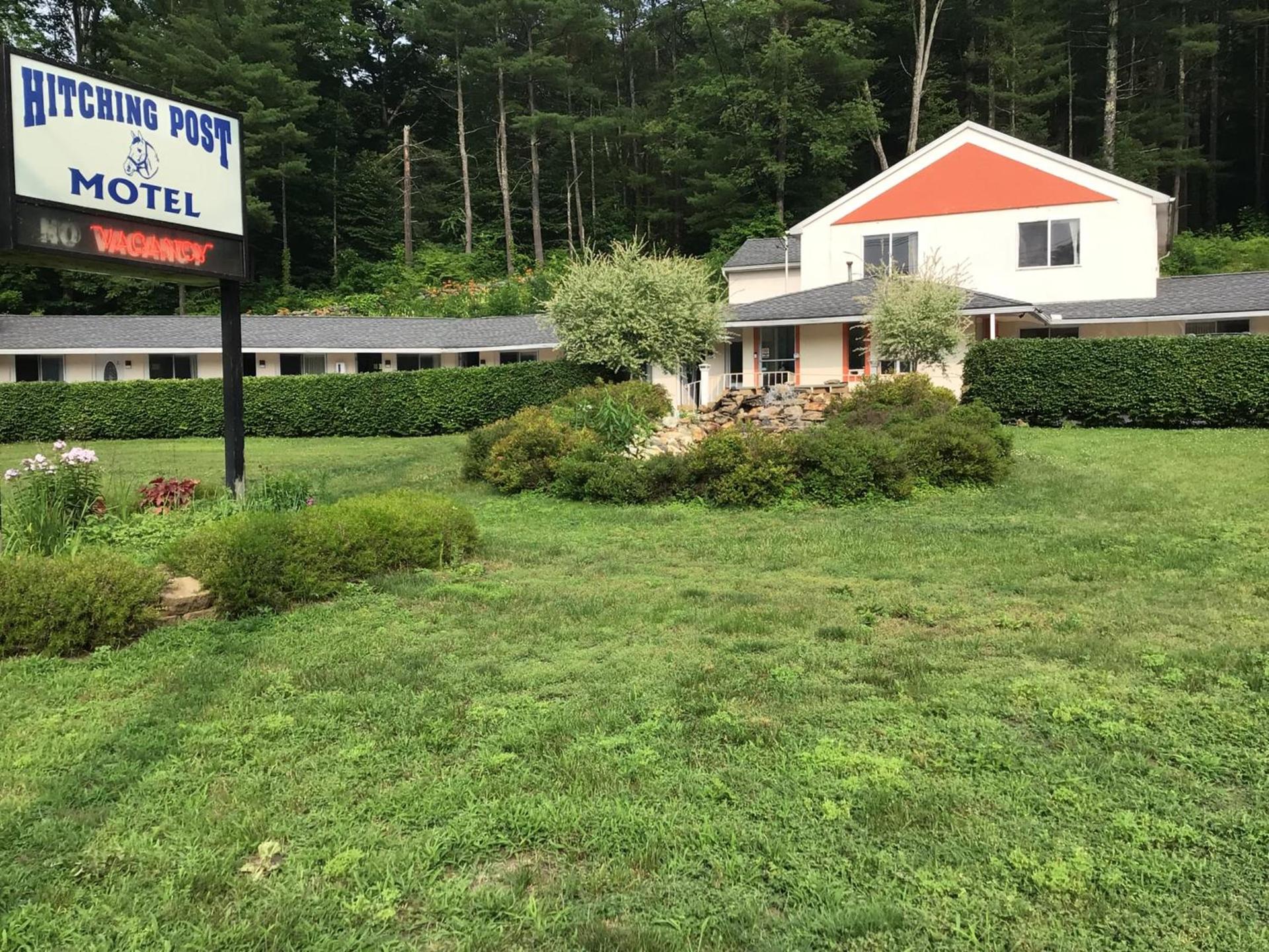 Hitching Post Motel photo 4