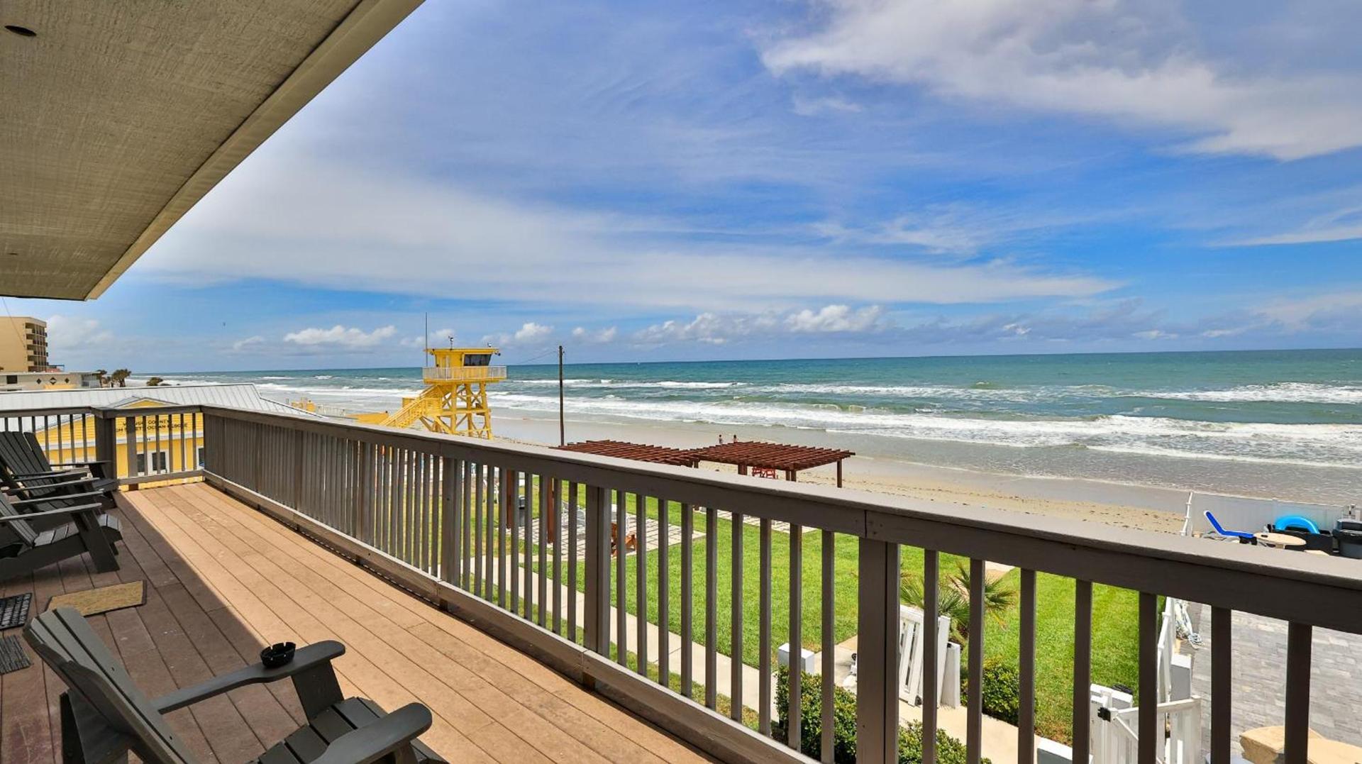 Driftwood Beach Motel photo 42