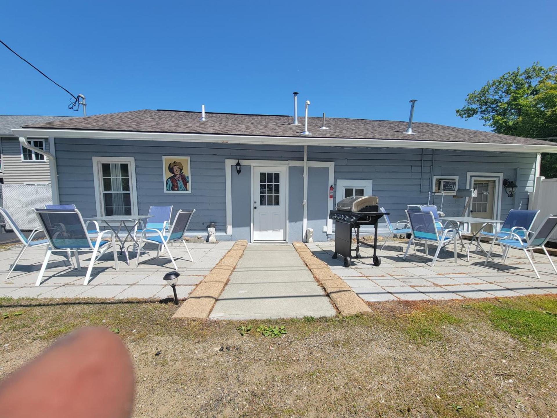 Windsor Motel photo 27