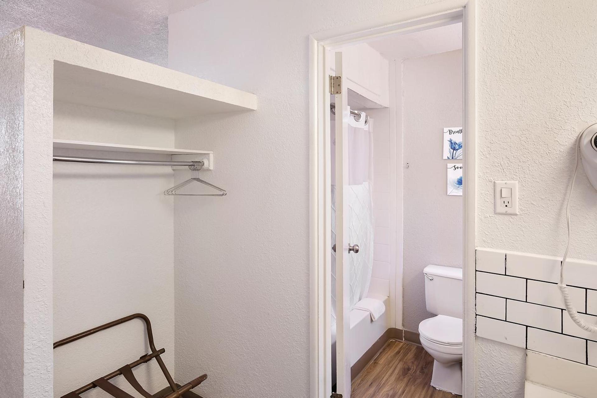 Carlsbad Inn , New Mexico photo 26