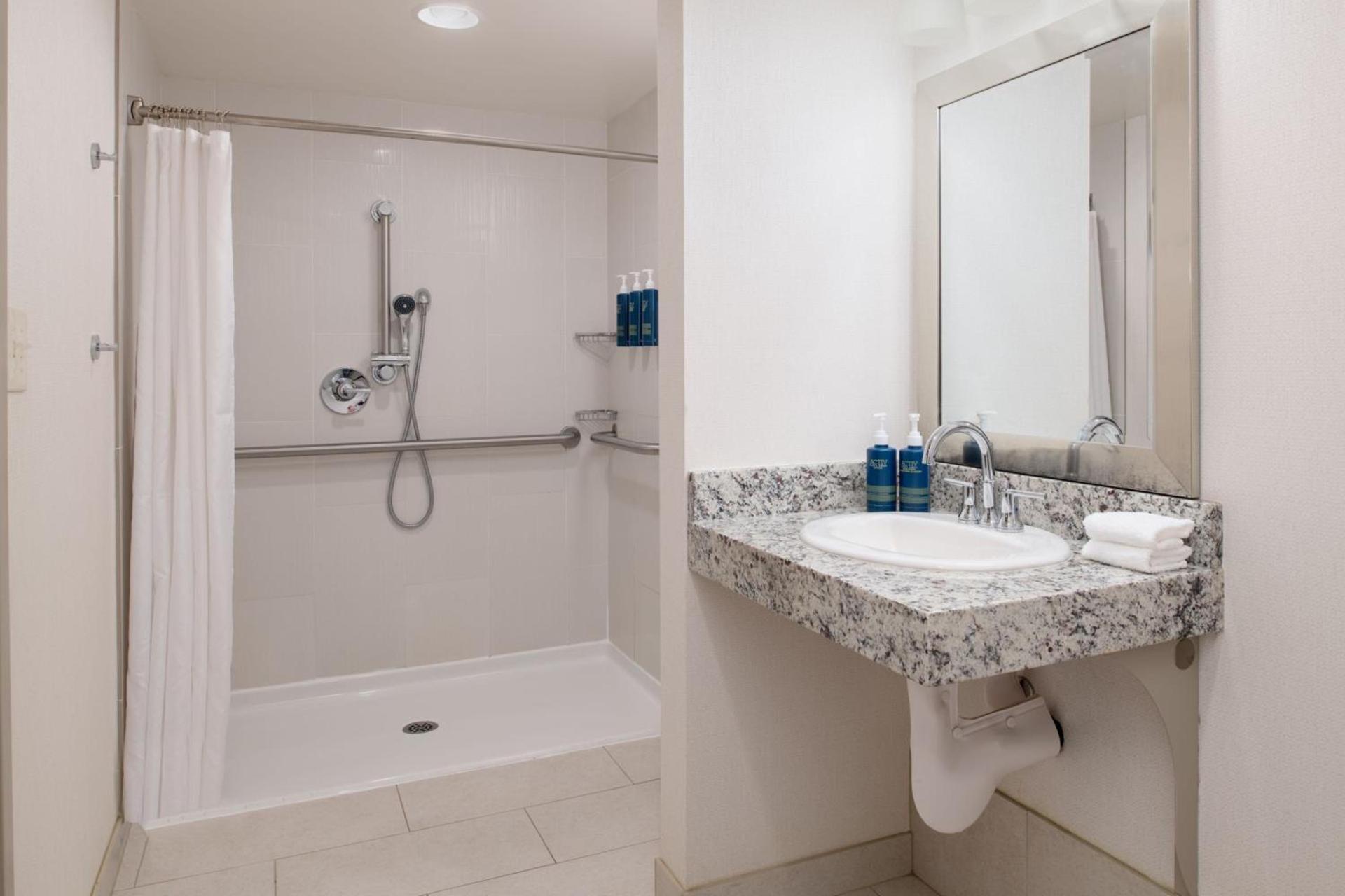 Four Points by Sheraton Bellingham Hotel & Conference Center photo 13