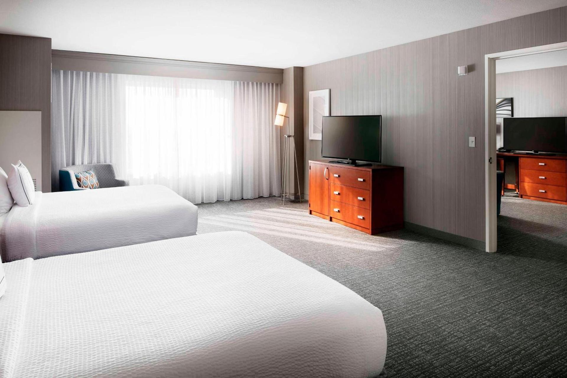 Courtyard by Marriott Indianapolis Downtown photo 20