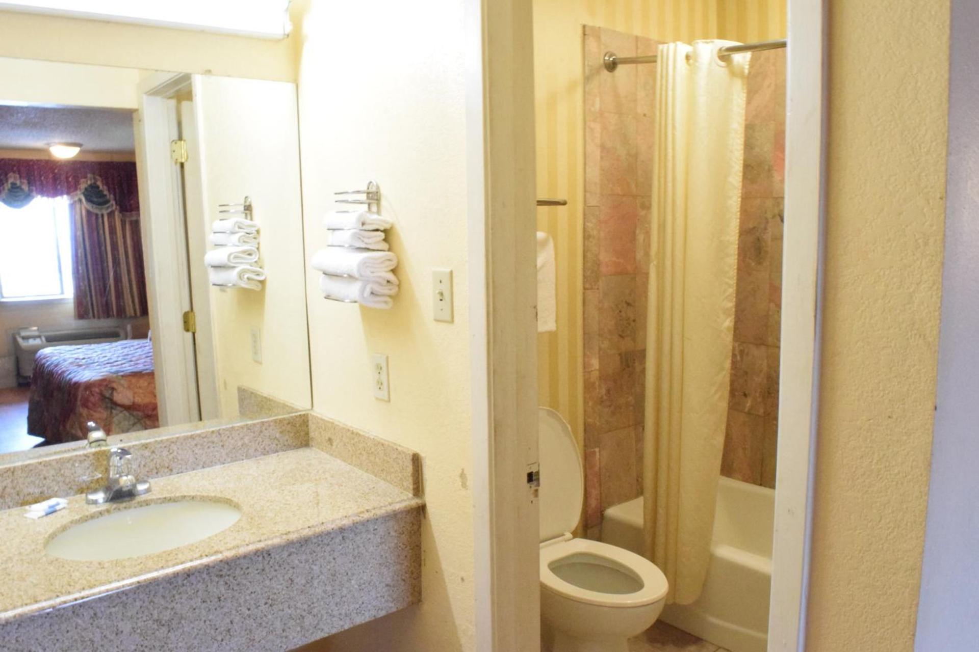 Delux Inn photo 14