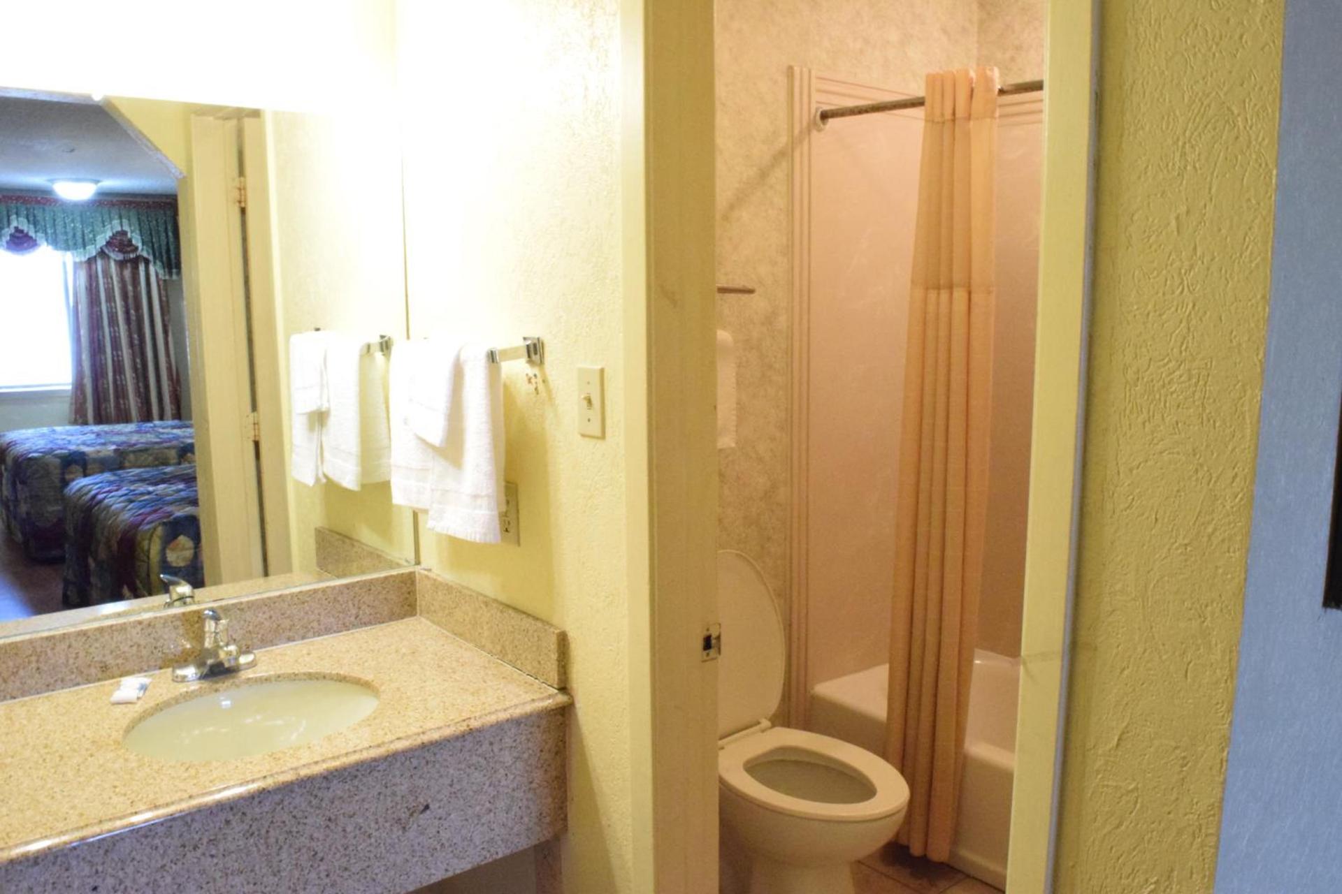 Delux Inn photo 16