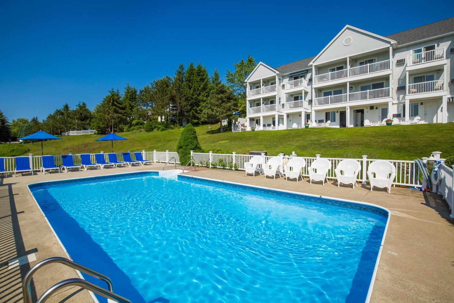 Strawberry Hill Seaside Inn photo 2