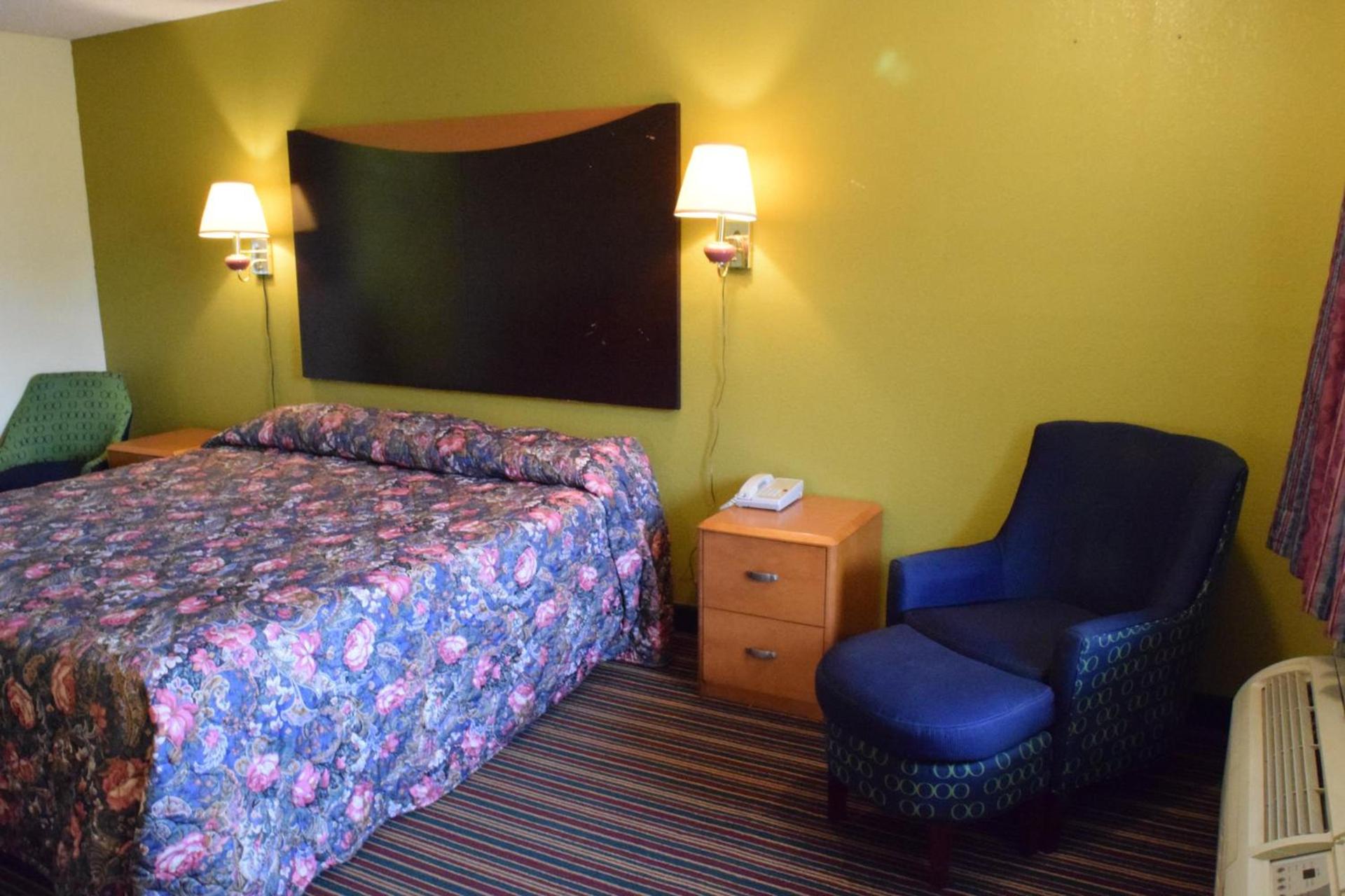 Executive Inn Odessa photo 32