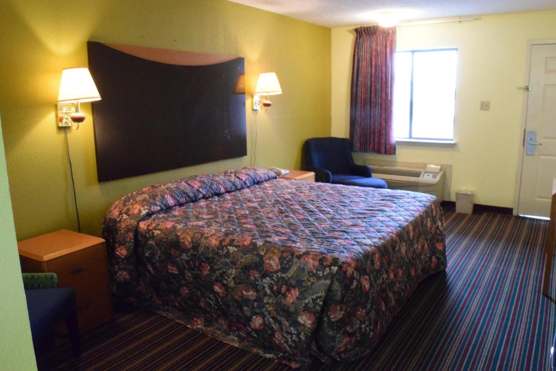 Executive Inn Odessa photo 33