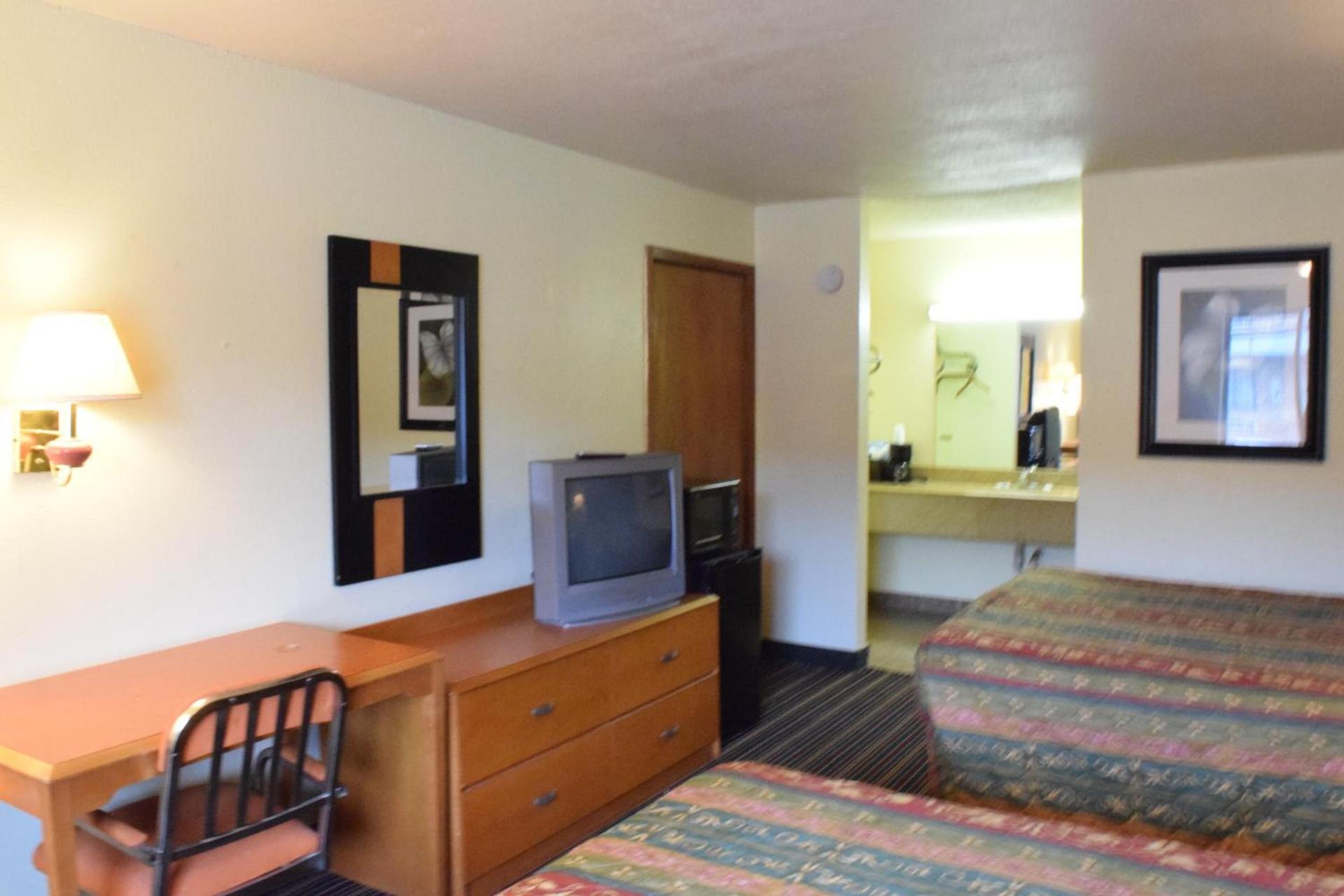 Executive Inn Odessa photo 28