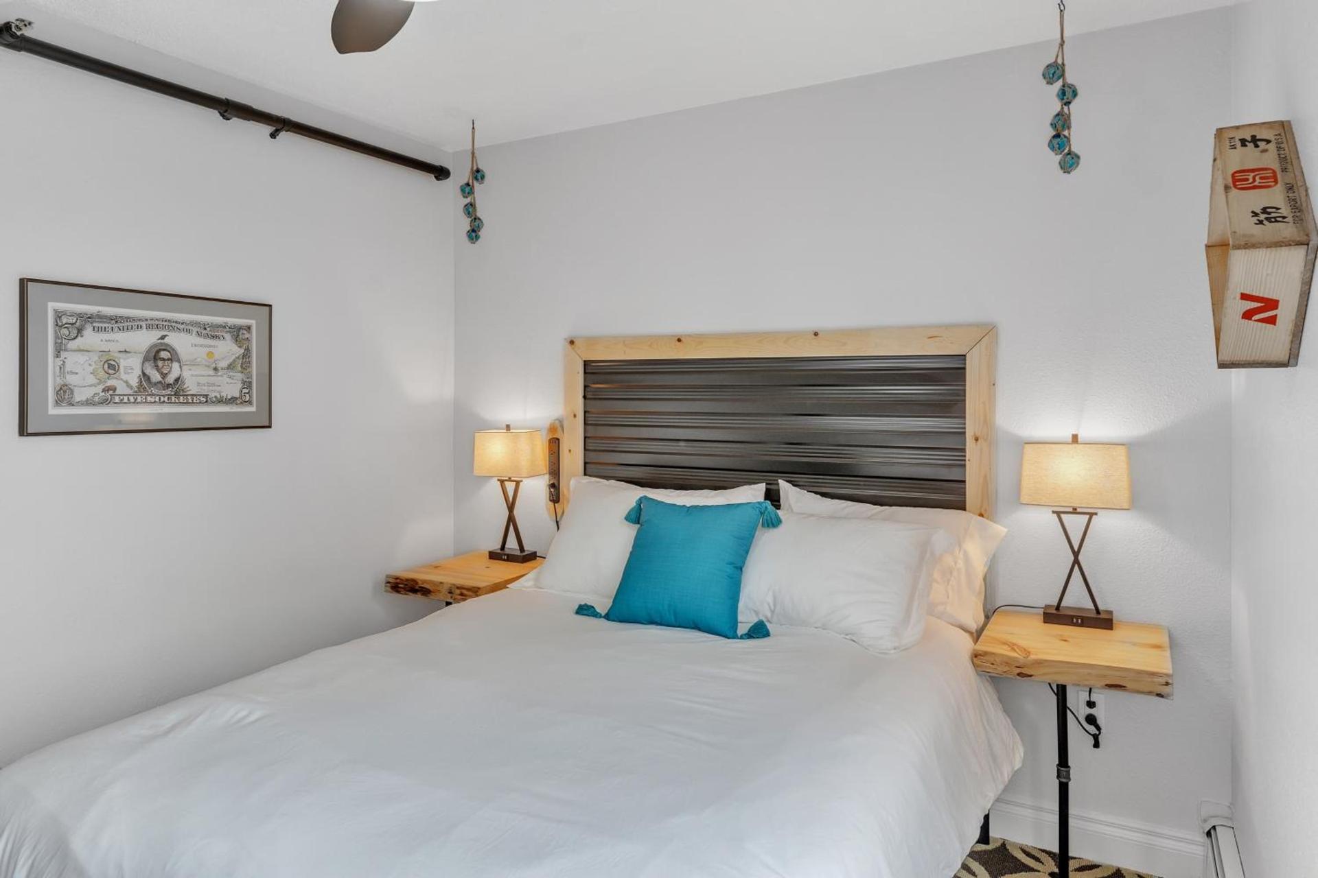 Highliner Hotel - Queen Suites photo 19