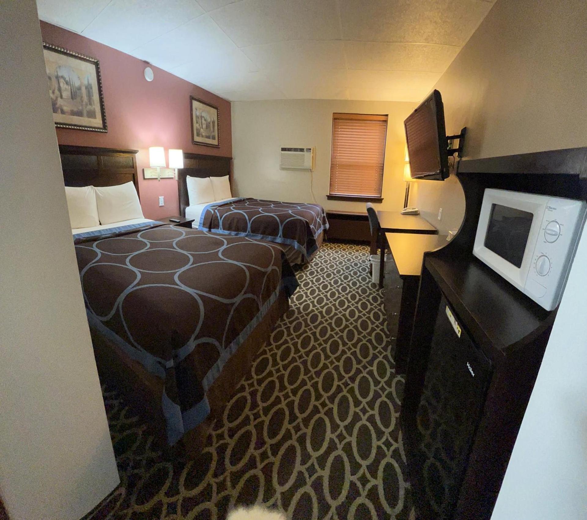 Budget Inn Marinette photo 7