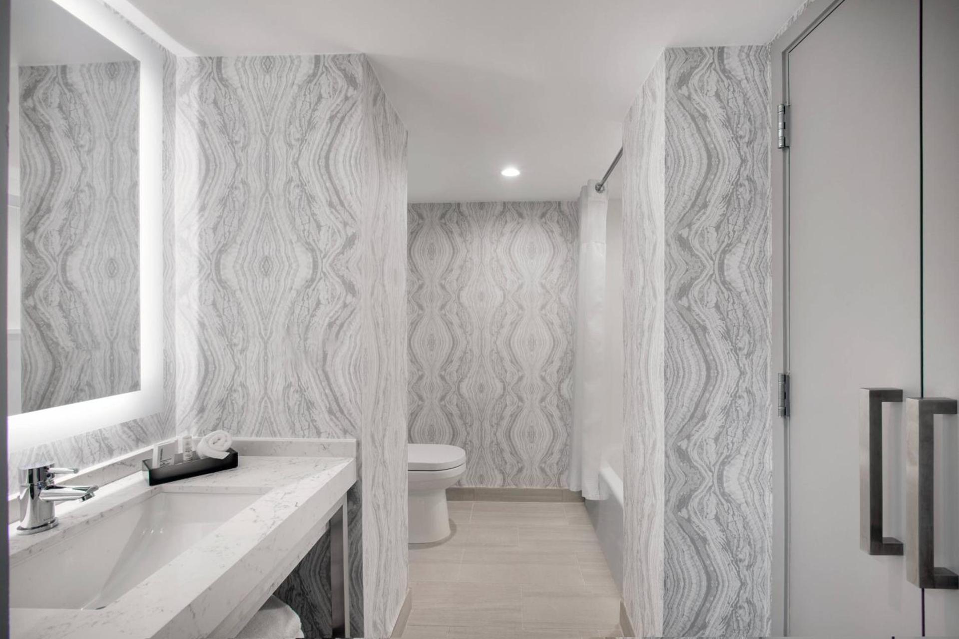 Courtyard by Marriott Miami Aventura Mall photo 12