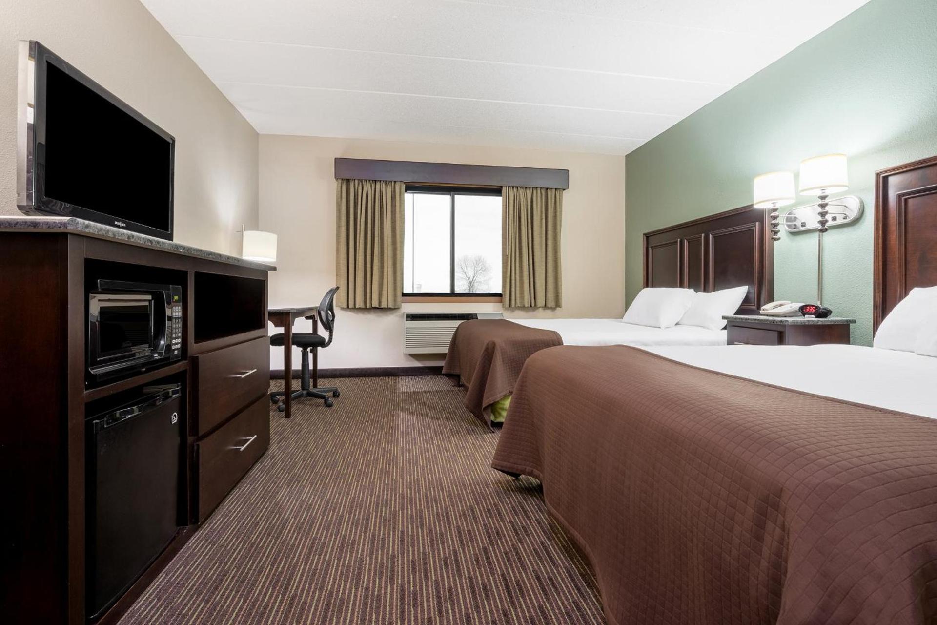 AmericInn by Wyndham West Salem photo 2