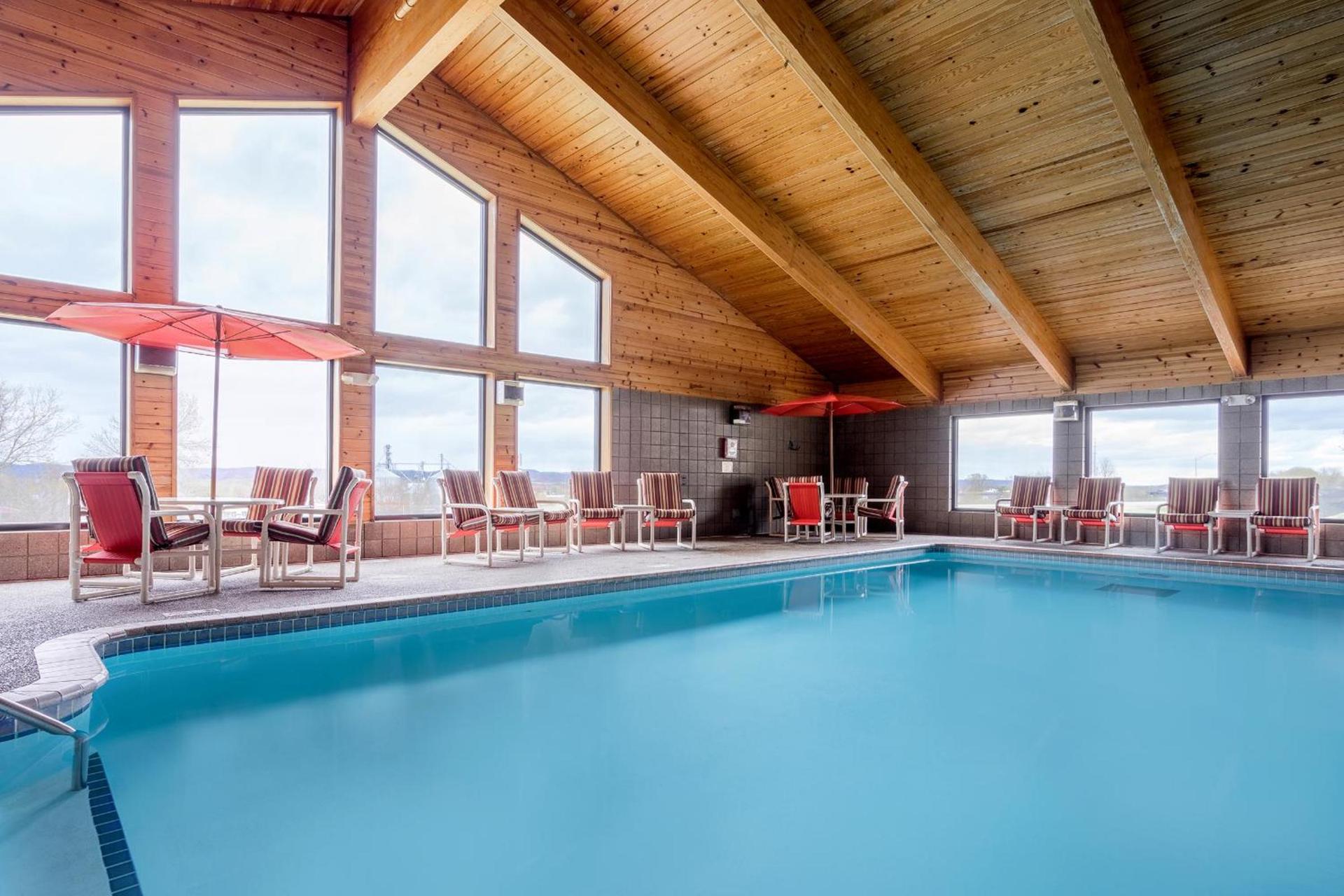 AmericInn by Wyndham West Salem photo 8