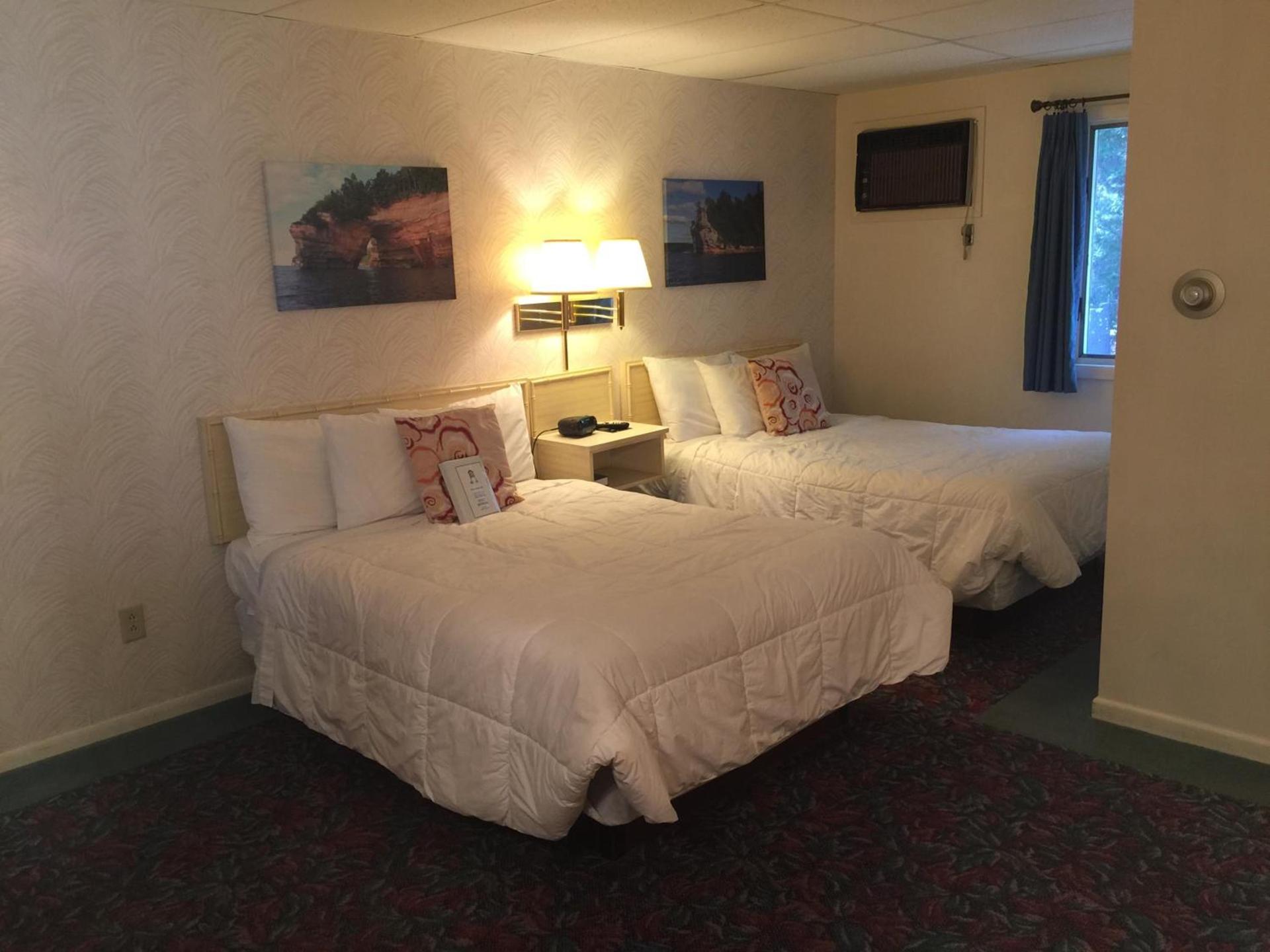 Cedar Motor Inn photo 58