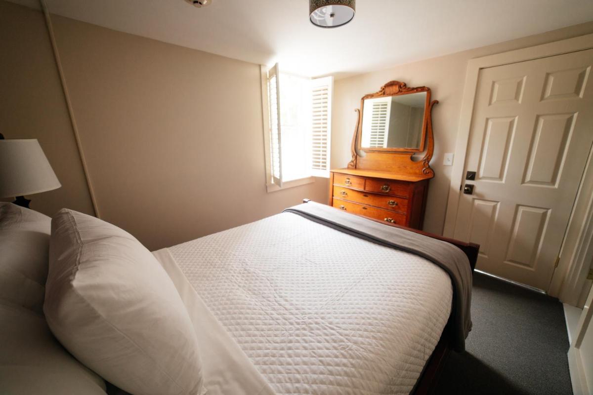 The Historic General Stanton Inn photo 28